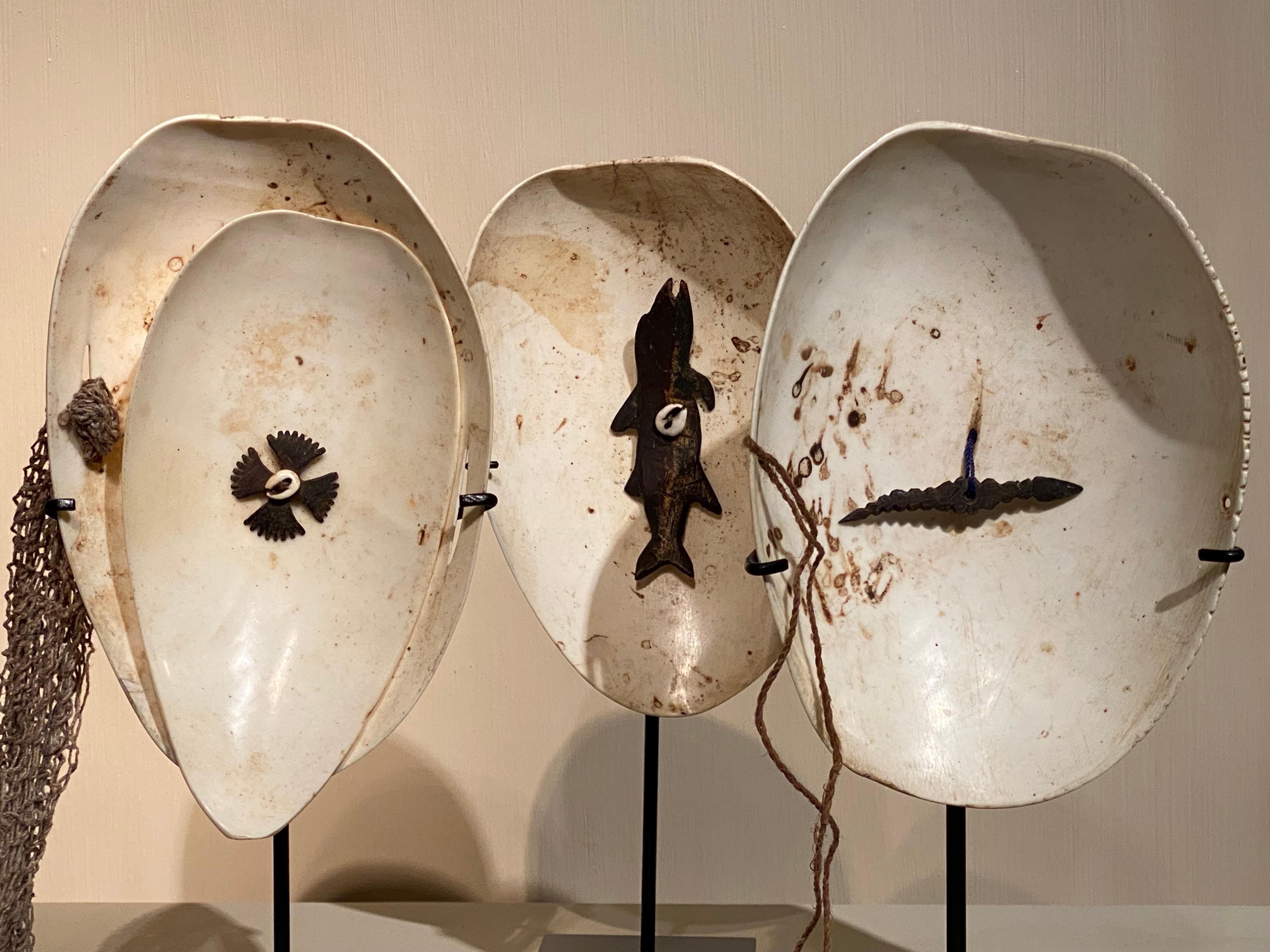 Exceptional set of 3 Ceremonial Objects from Papua New Guinea For Sale 10