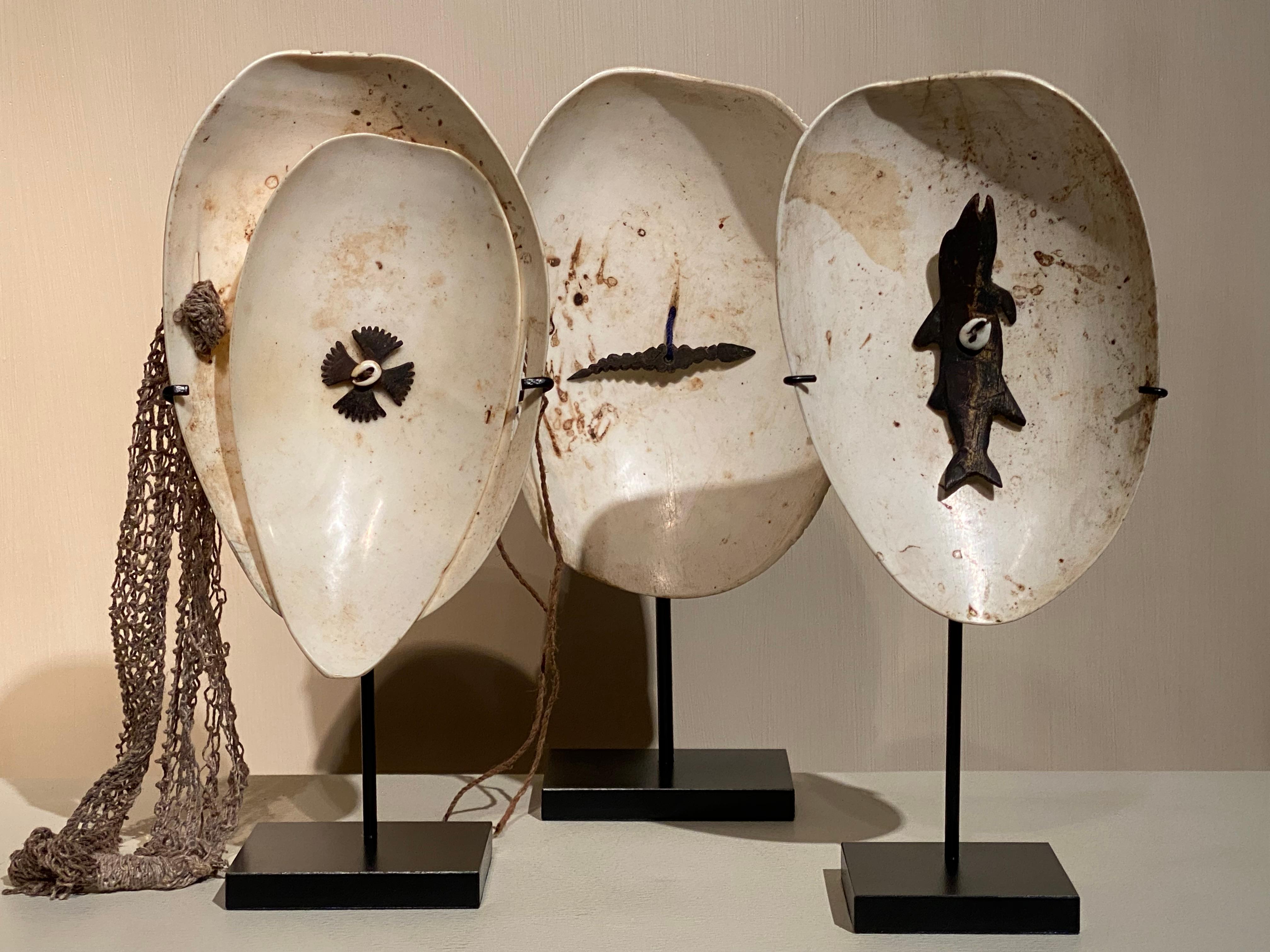 Exceptional set of 3 Ceremonial Objects from Papua New Guinea In Good Condition For Sale In Schellebelle, BE