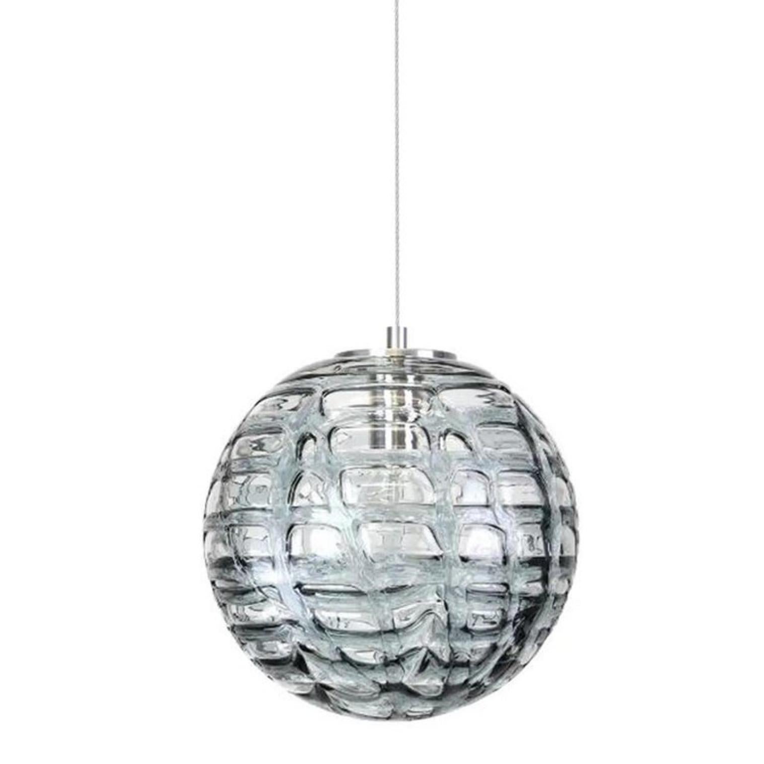 Exceptional Set of 3 Murano Glass Pendant Lights Venini Style, 1960s In Excellent Condition For Sale In Rijssen, NL