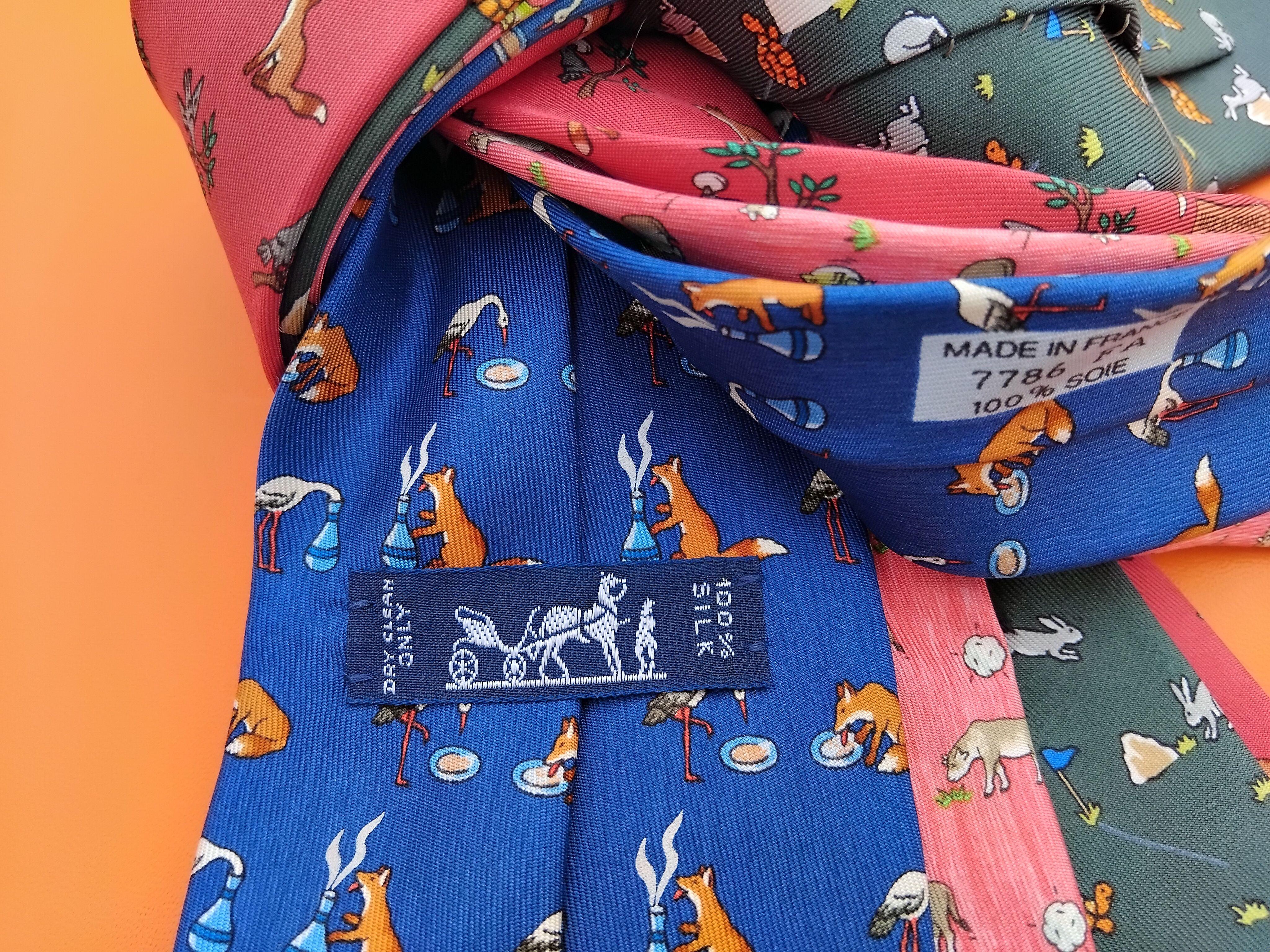 Exceptional Set of 4 Hermès Ties from The Fables of La Fontaine in Silk For Sale 9