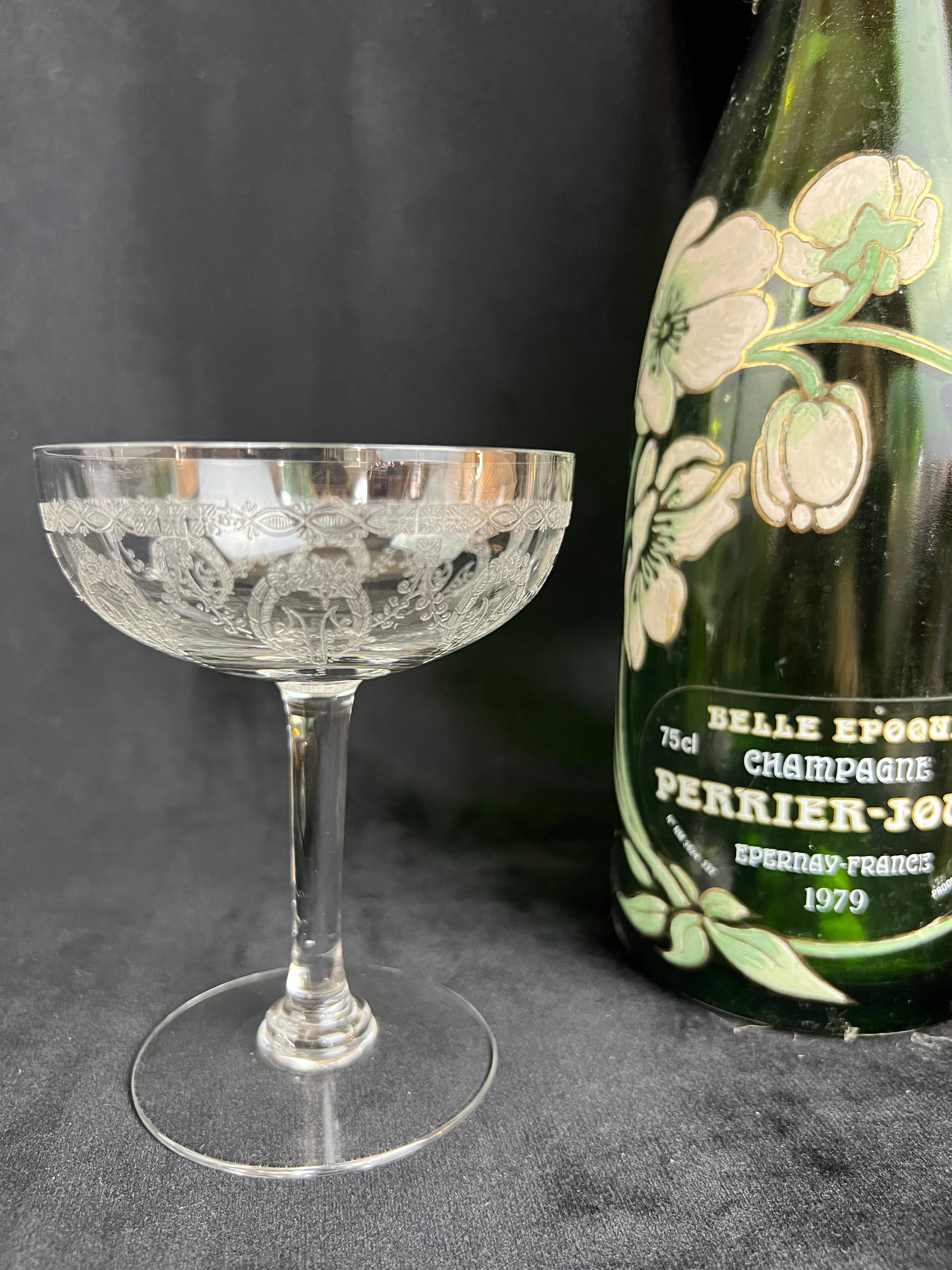 Exceptional Set of 6 Saint Louis Champagne Coupes – Noël Crystal Service, Early 7