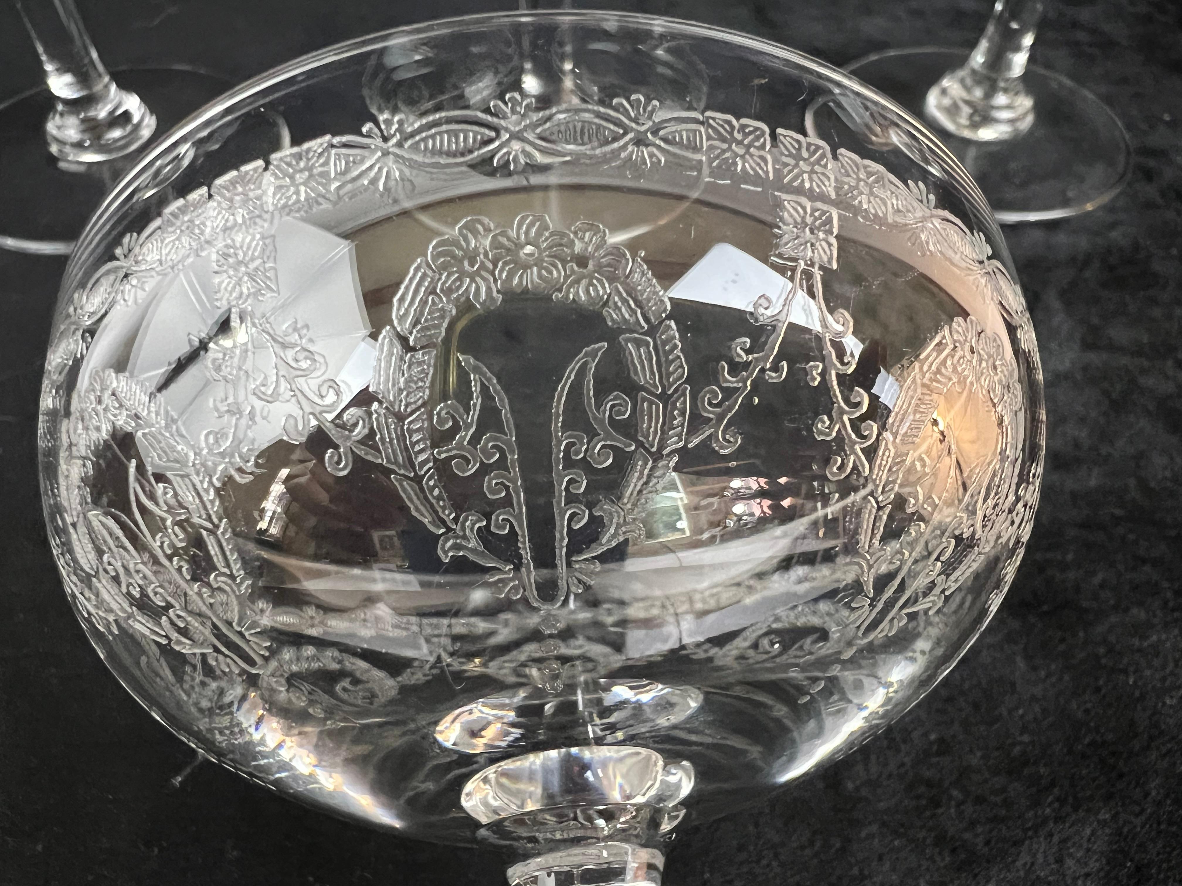 20th Century Exceptional Set of 6 Saint Louis Champagne Coupes – Noël Crystal Service, Early