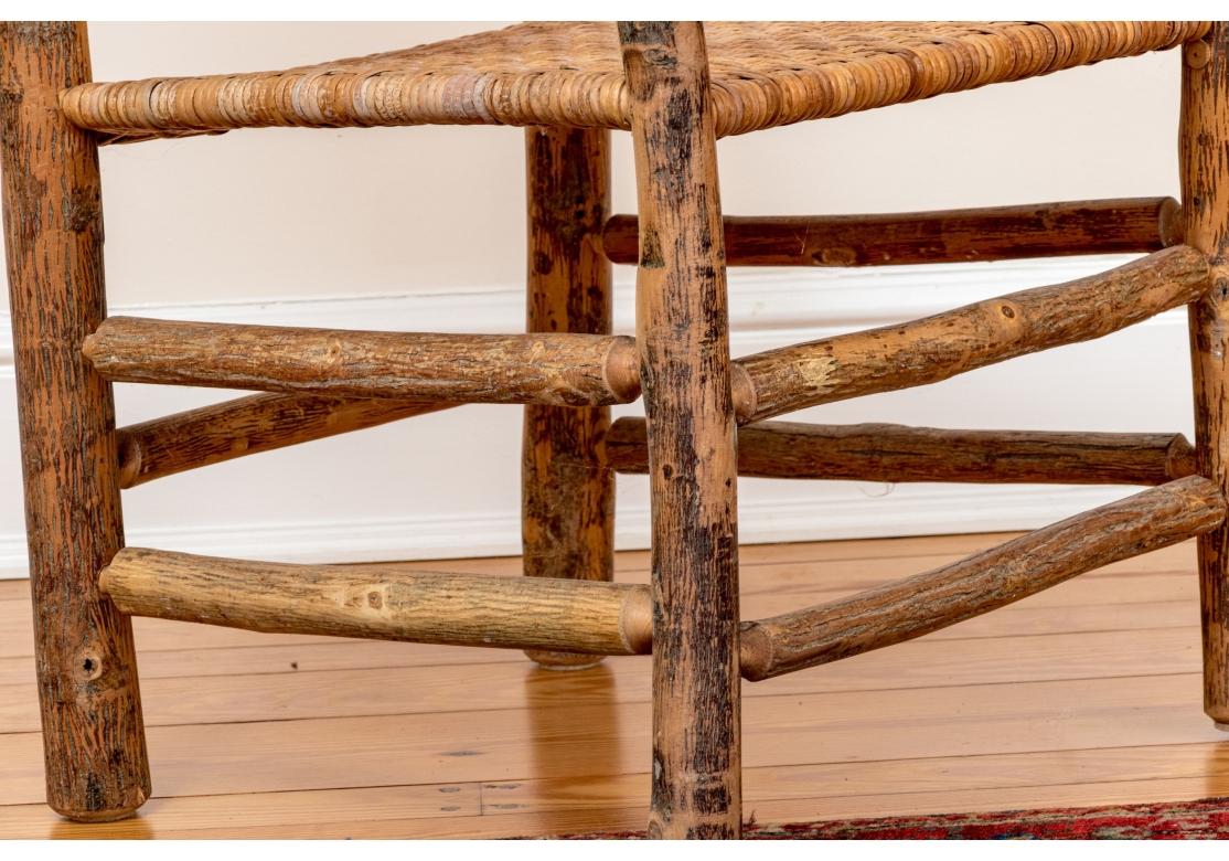 Excepcional Juego De Diez Sillas De Comedor Adirondack De Madera Tallada Y Caña en venta 4