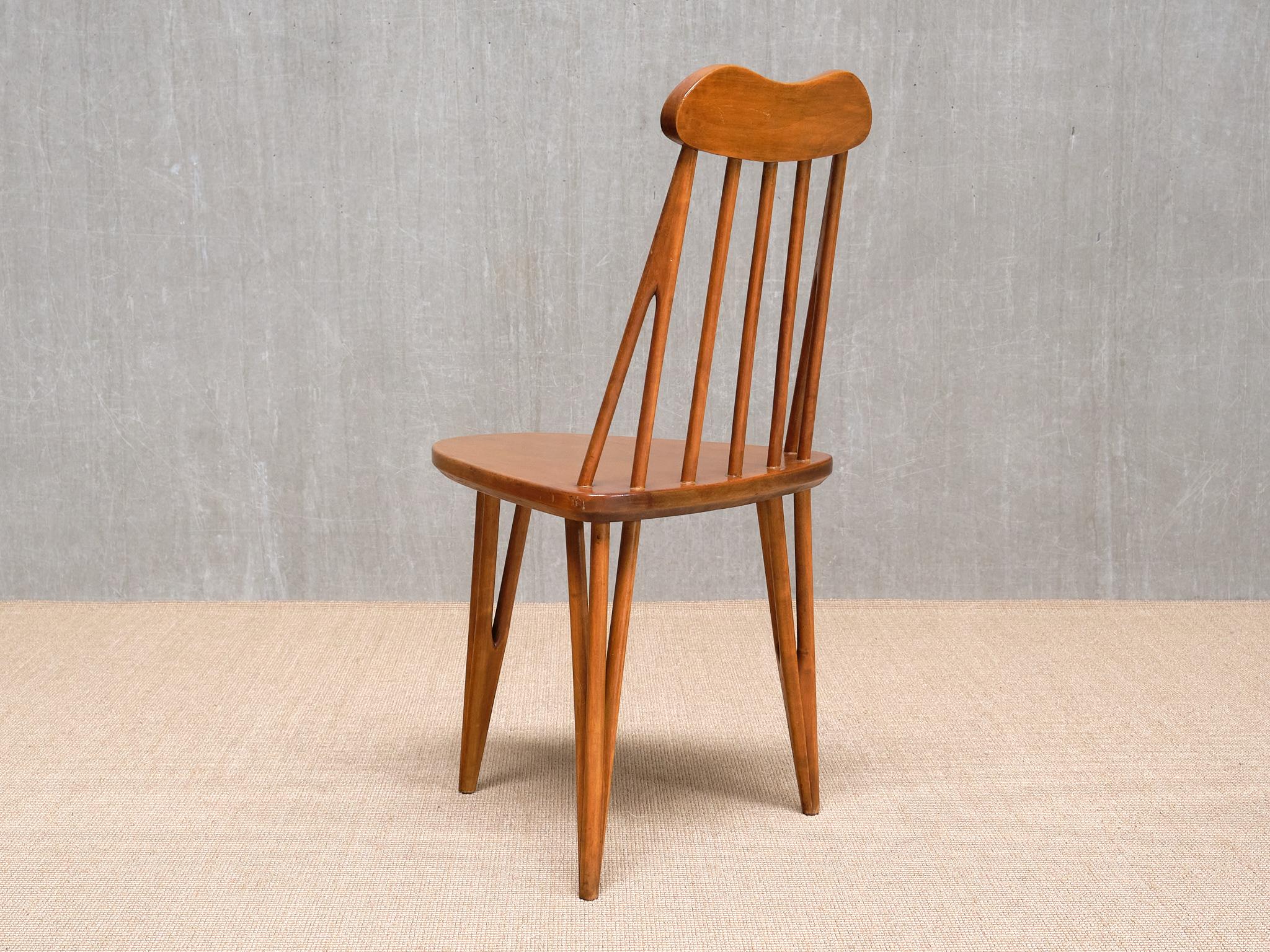 Exceptionnel ensemble de trois chaises en bouleau à trois pieds de Bo Fjaestad, Suède, 1955 en vente 5