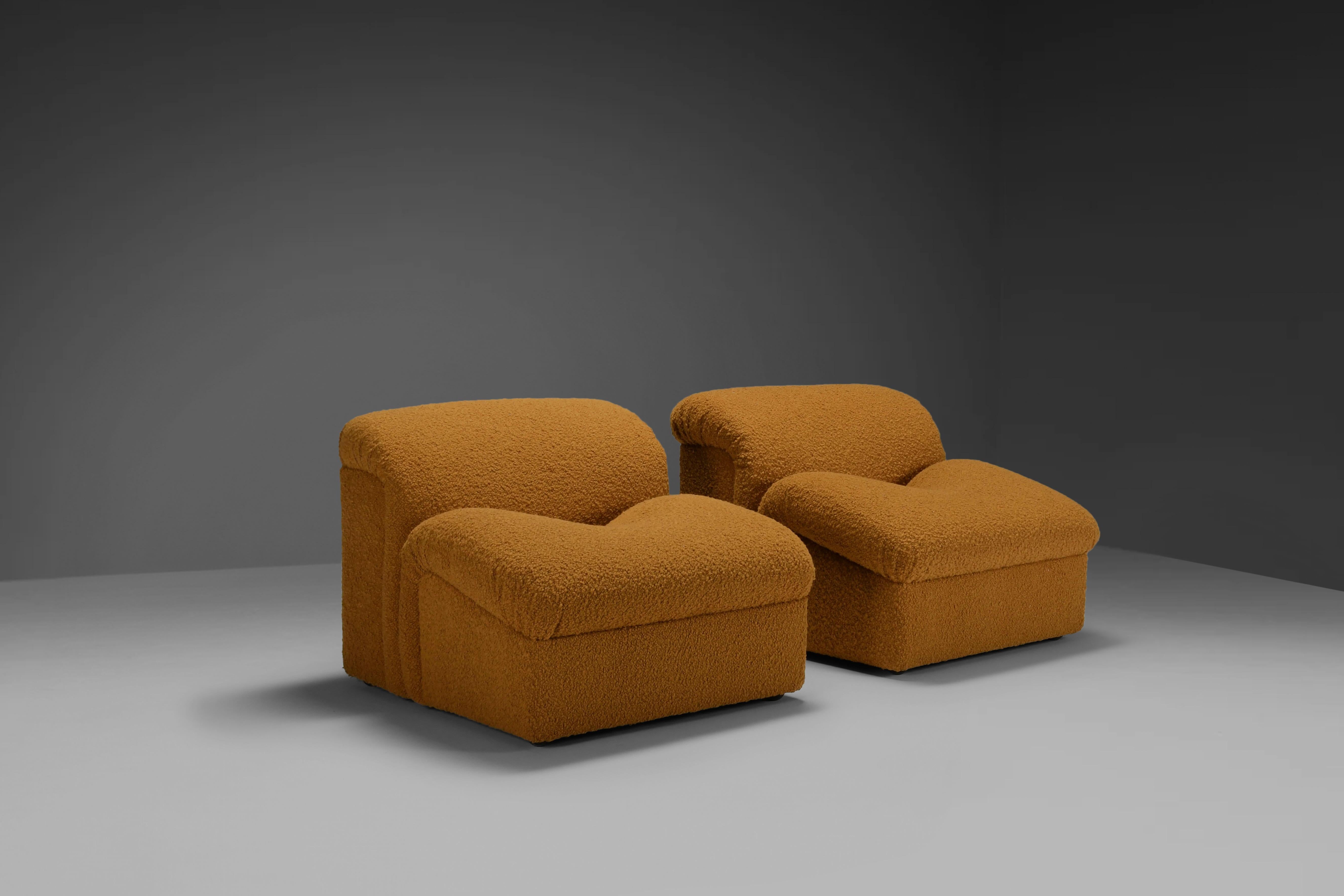 20th Century Exceptional Set of Two Bouclé 'Onda' Lounge Chairs by MetalArte, 1970s 