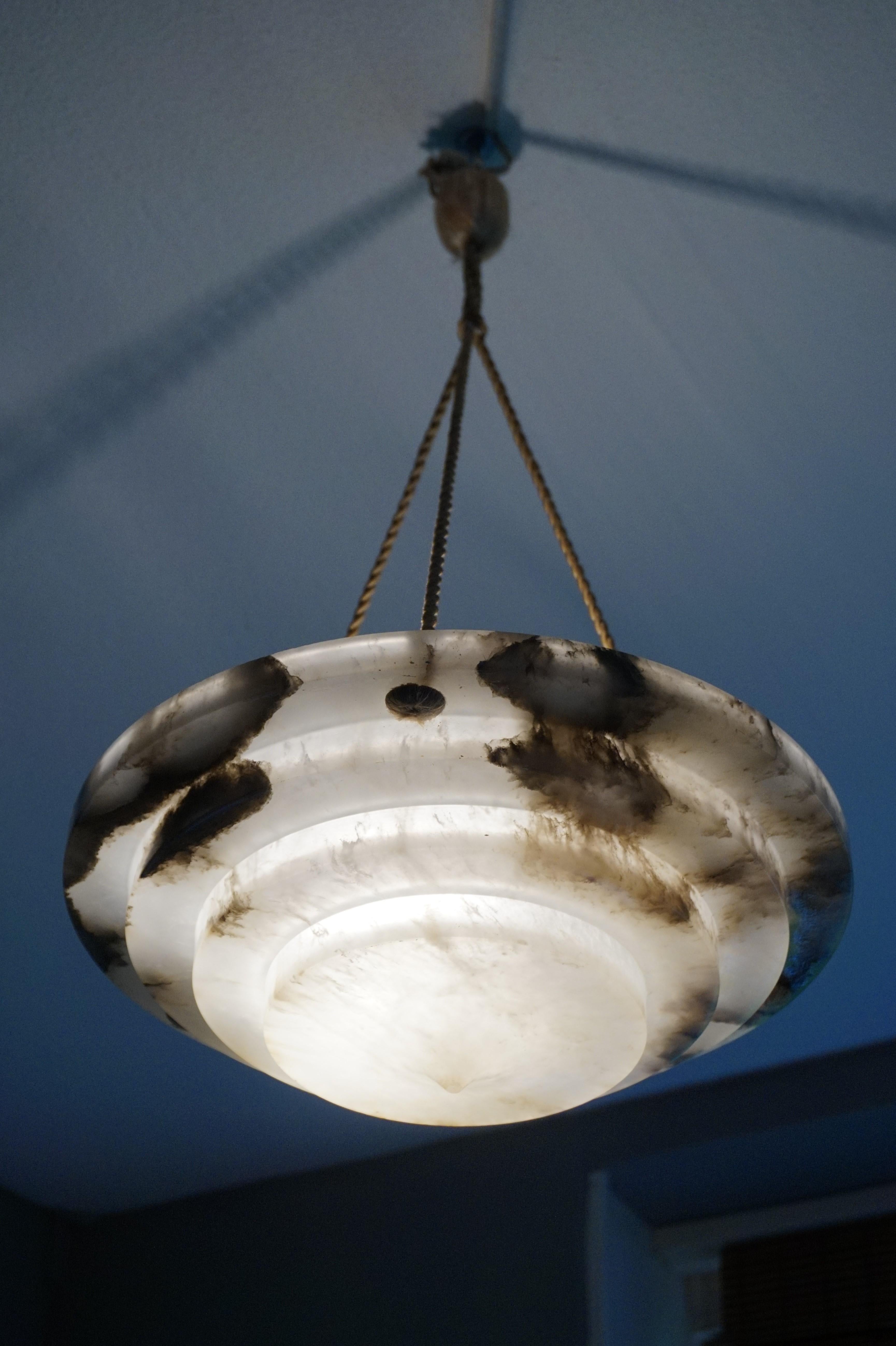 Exceptional Shape 1920s Art Deco Black and White Alabaster Pendant Light Fixture 3