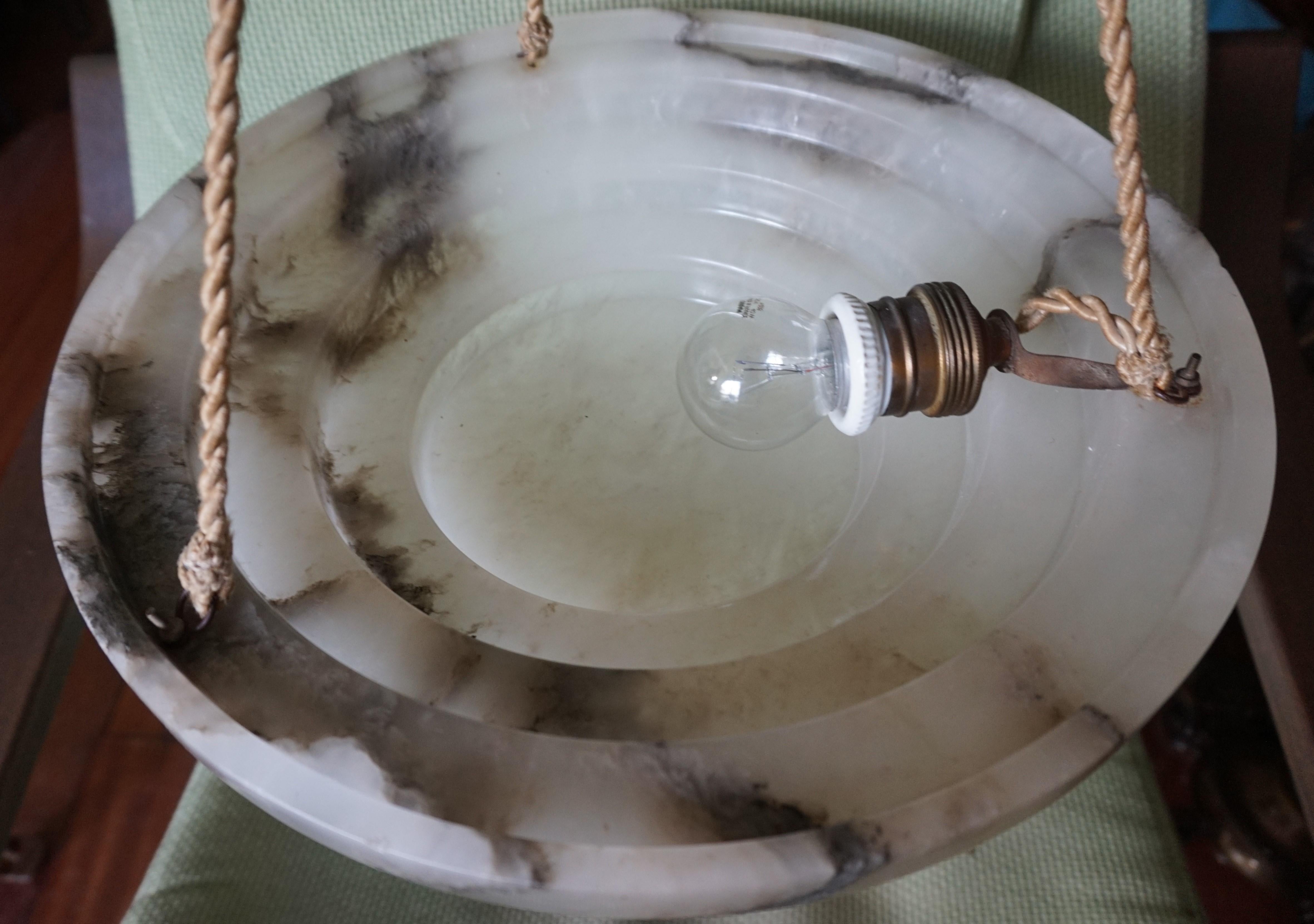 Exceptional Shape 1920s Art Deco Black and White Alabaster Pendant Light Fixture 7