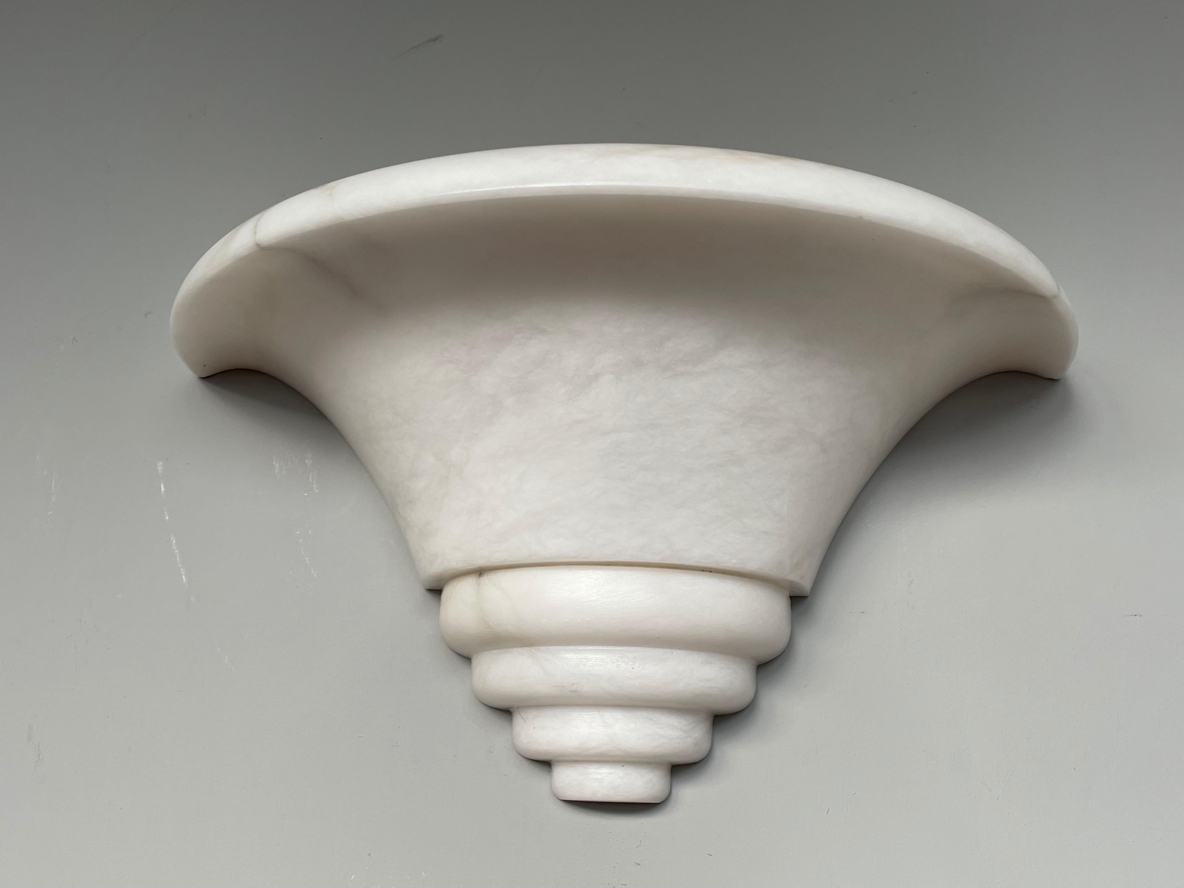 Exceptional Shape Midcentury Era Pair of Alabaster Wall Sconces Lamps / Lights For Sale 3