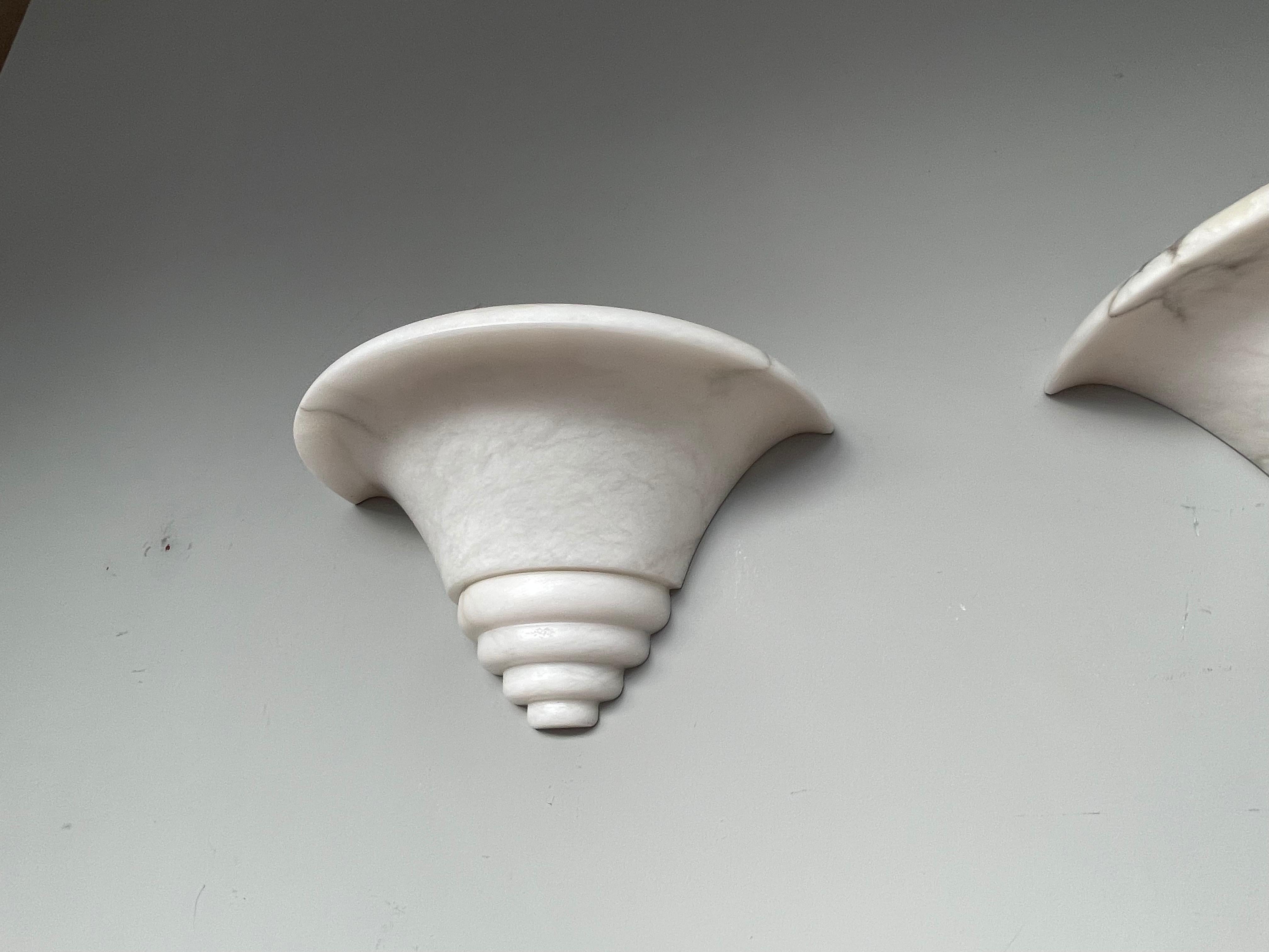 Exceptional Shape Midcentury Era Pair of Alabaster Wall Sconces Lamps / Lights For Sale 8