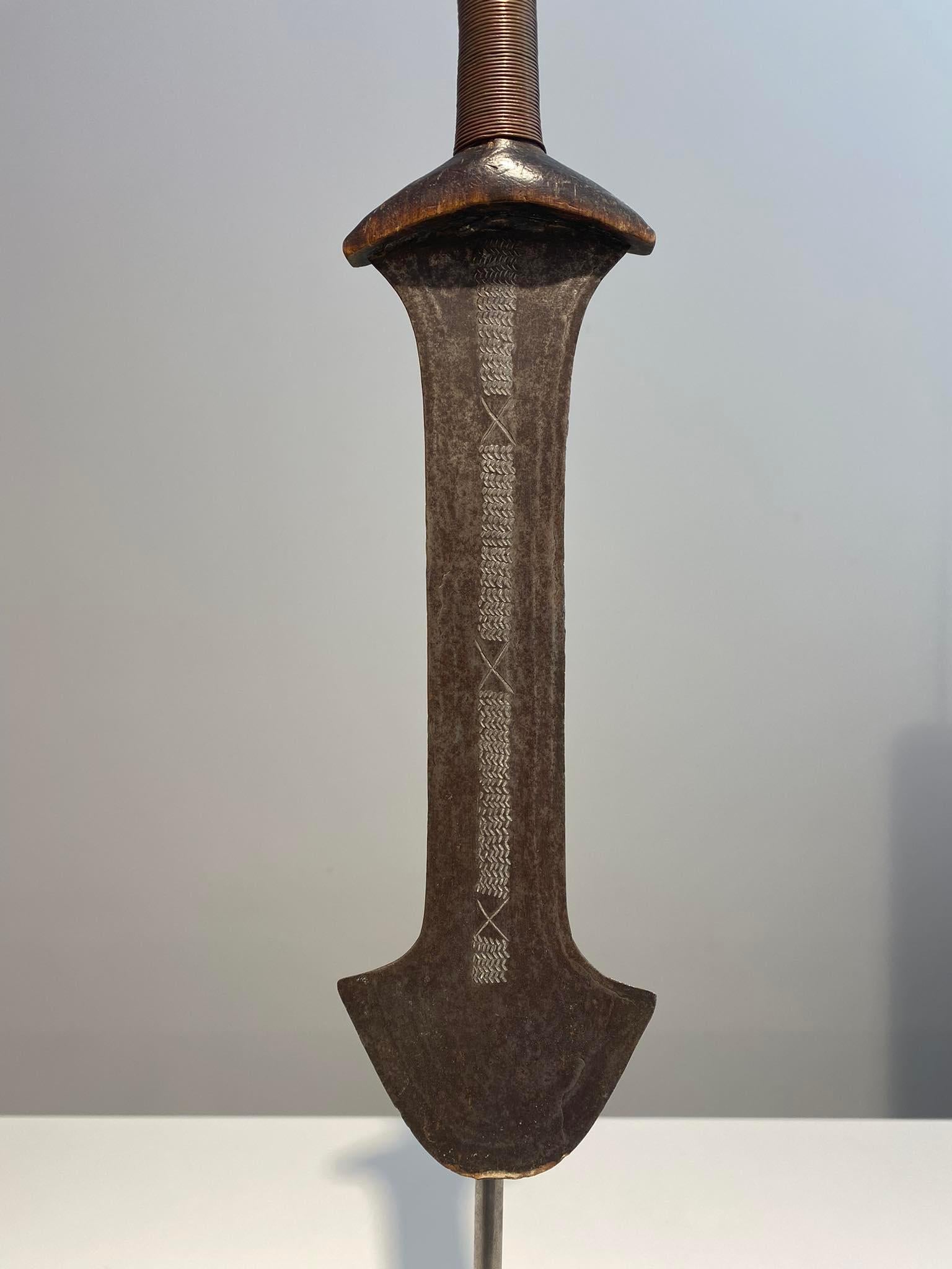 Exceptional Short Sword From The Tetela Tribe Dr Congo Africa Ca 1880-1900 Kasai For Sale 4