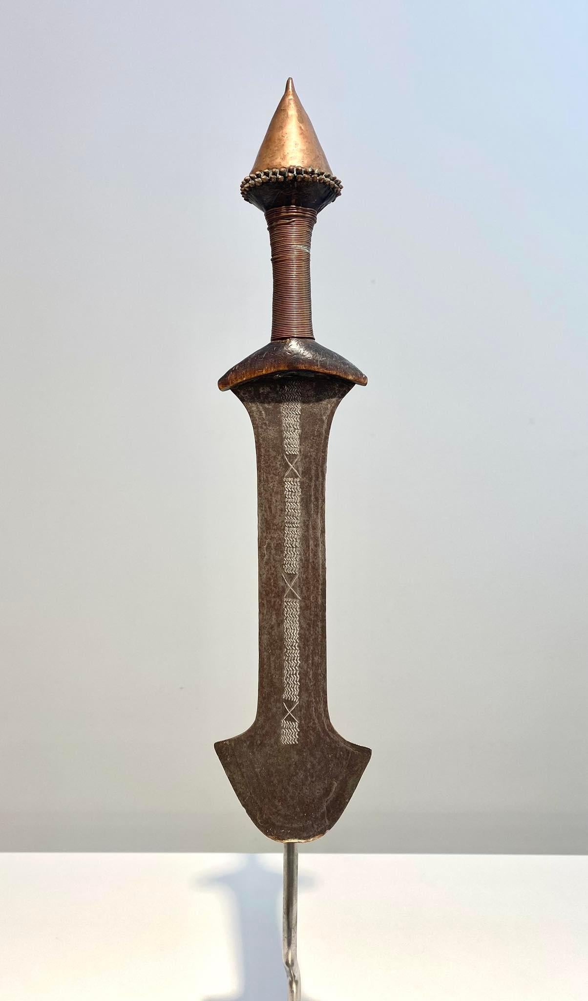 Exceptional Short Sword From The Tetela Tribe Dr Congo Africa Ca 1880-1900 Kasai For Sale 6