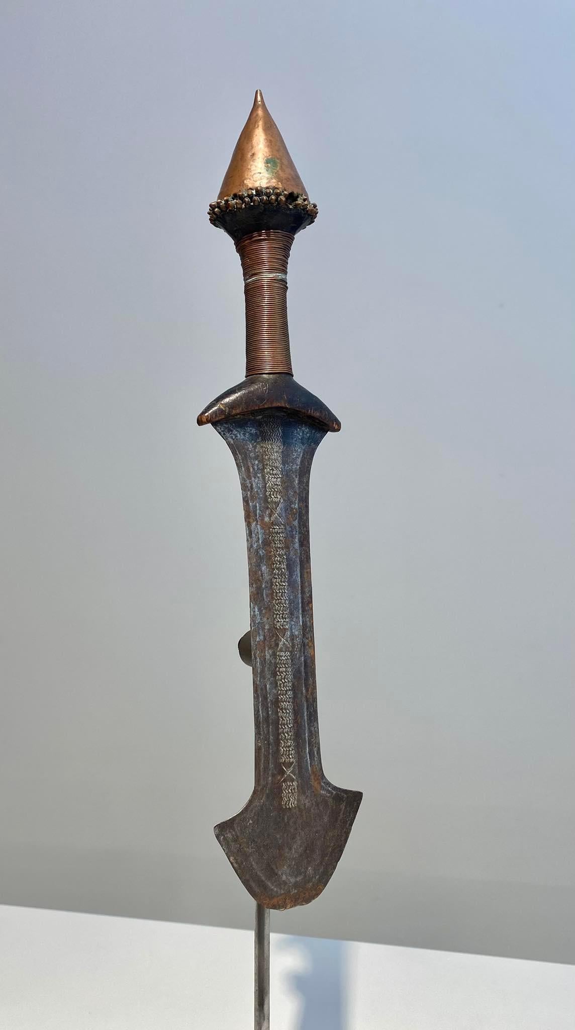 Congolese Exceptional Short Sword From The Tetela Tribe Dr Congo Africa Ca 1880-1900 Kasai For Sale