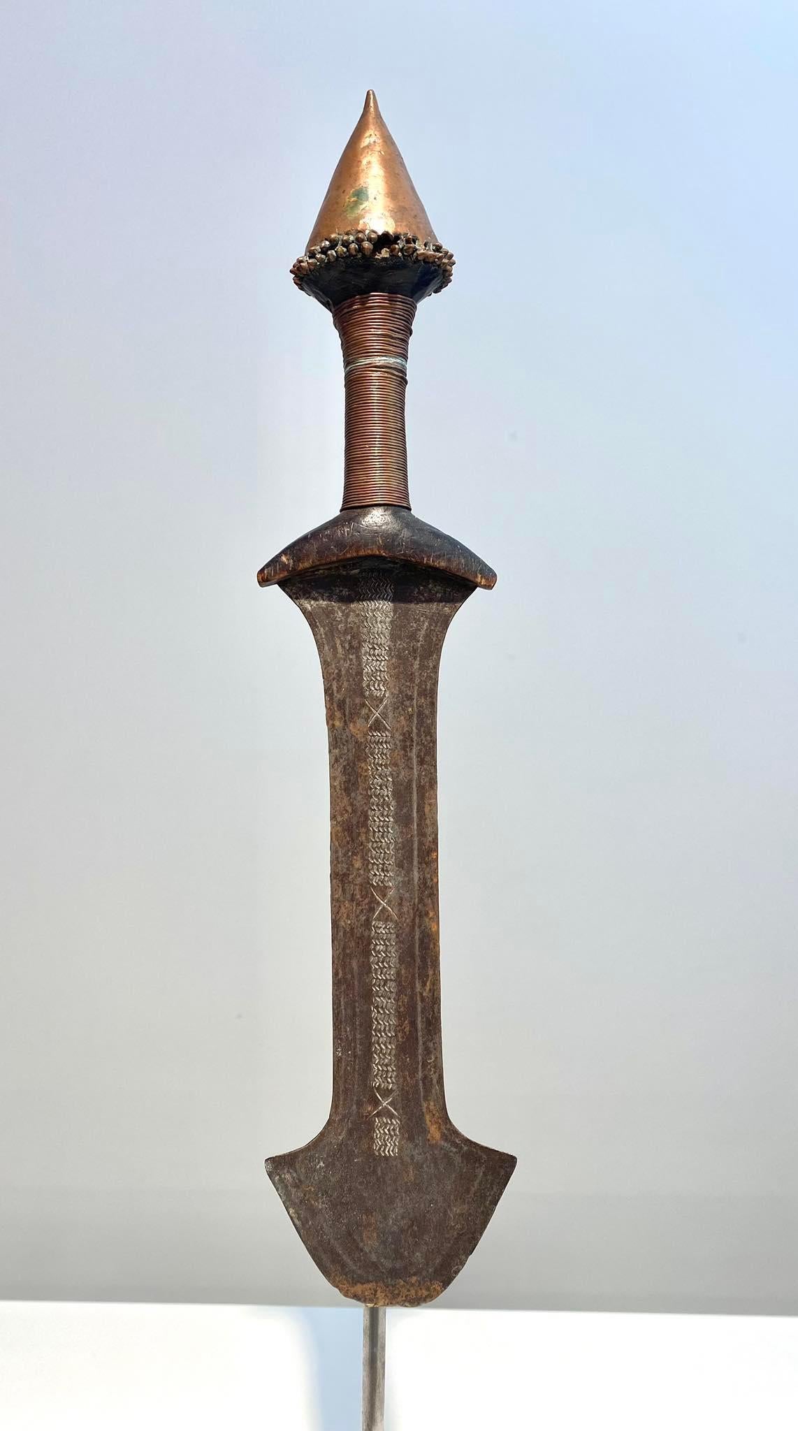 Exceptional Short Sword From The Tetela Tribe Dr Congo Africa Ca 1880-1900 Kasai For Sale 2