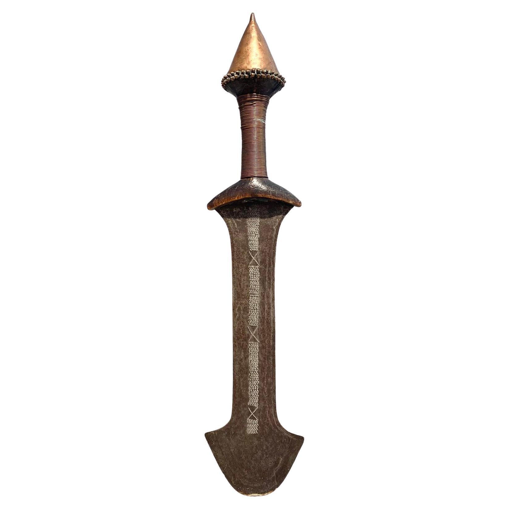 Eccezionale spada corta della tribù Tetela Dr Congo Africa Ca 1880-1900 Kasai