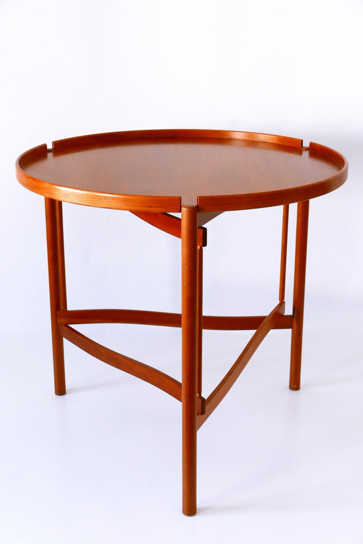 Suédois Exceptionnelle table d'appoint Tema par Hans Johansson pour Karl Andersson & Sönerson Suède en vente