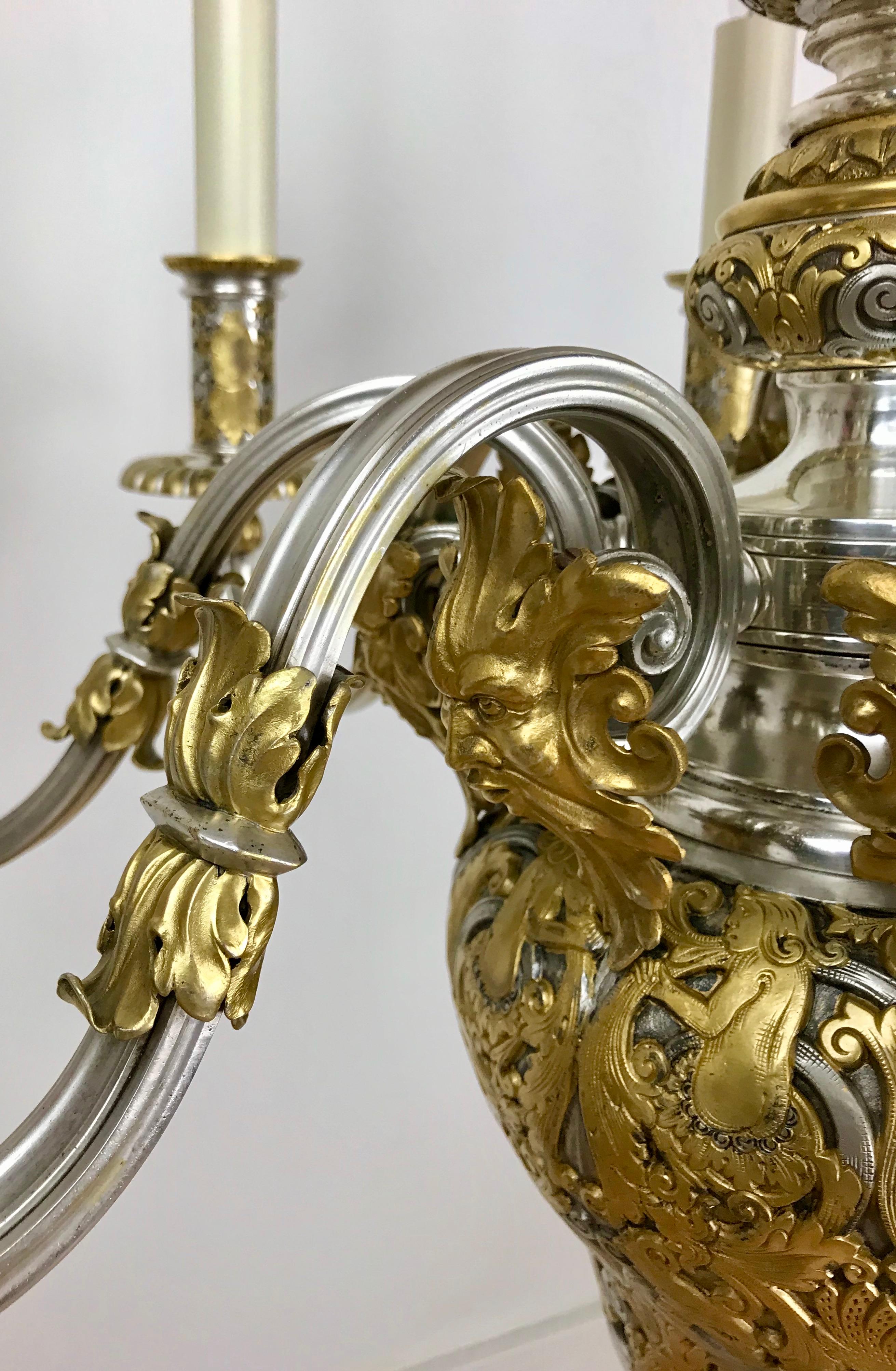 Exceptionnel lustre à huit bras en bronze argenté et doré d'E. F. Caldwell en vente 2