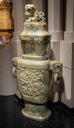 Außergewöhnliche Monumentalurne in archaischer Fung Lei-Form mit Deckel