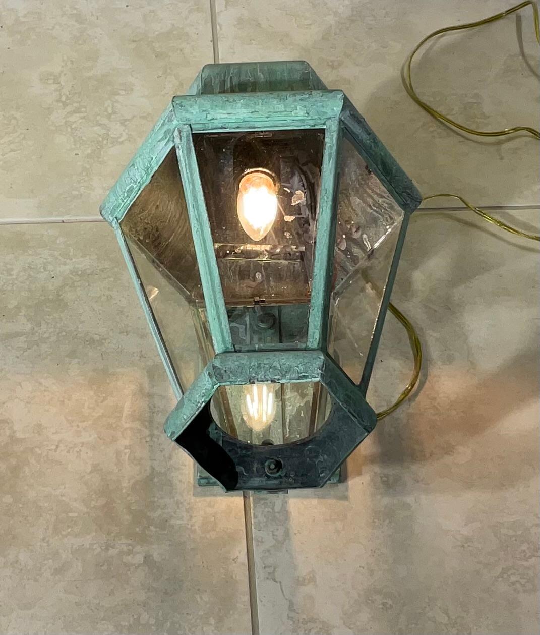 American Exceptional Single Vintage Solid Brass Wall Lantern For Sale