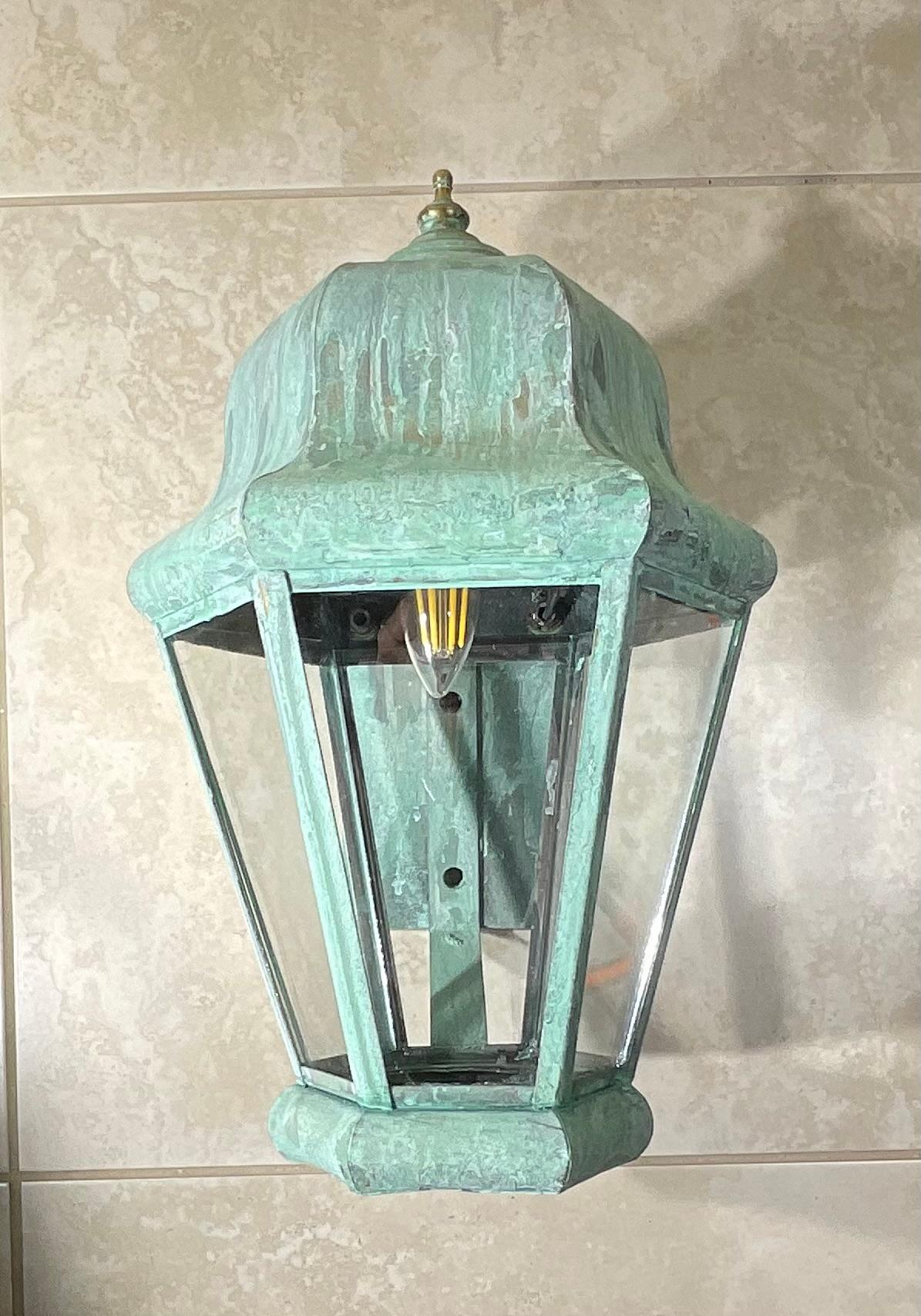 20th Century Exceptional Single Vintage Solid Brass Wall Lantern For Sale