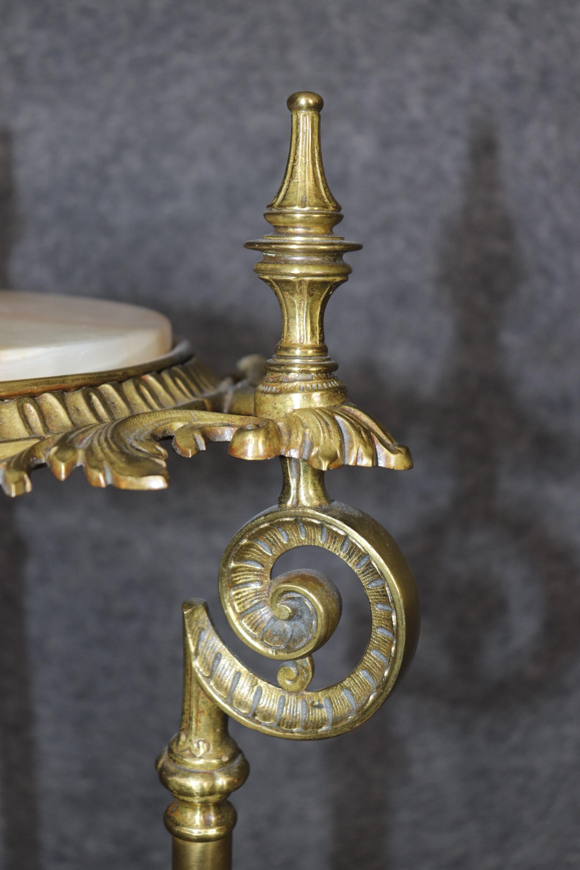 Bronze Exceptionnelle table d'appoint de jardin victorienne en bronze massif biseauté, verre biseauté et onyx en vente