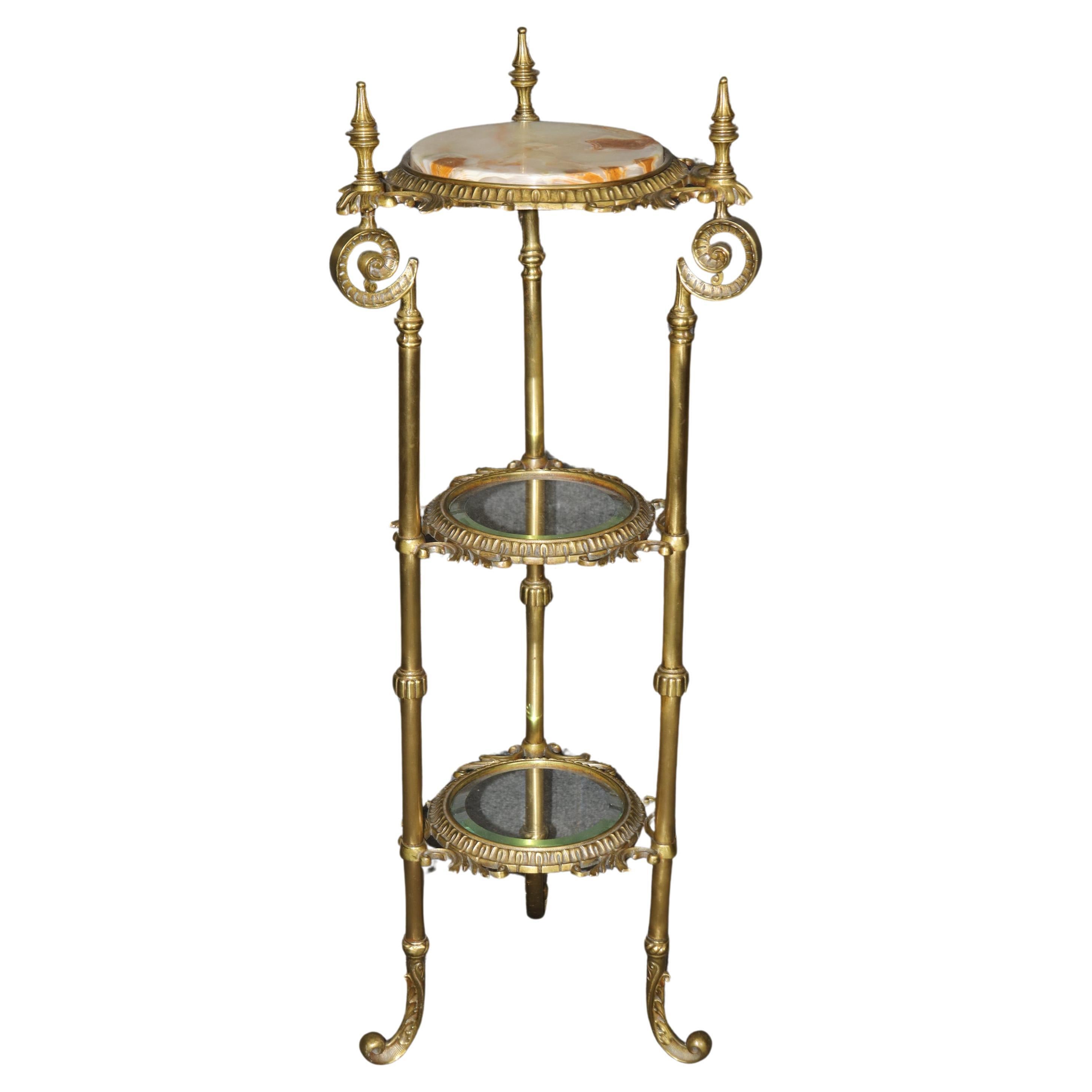 Exceptionnelle table d'appoint de jardin victorienne en bronze massif biseauté, verre biseauté et onyx en vente