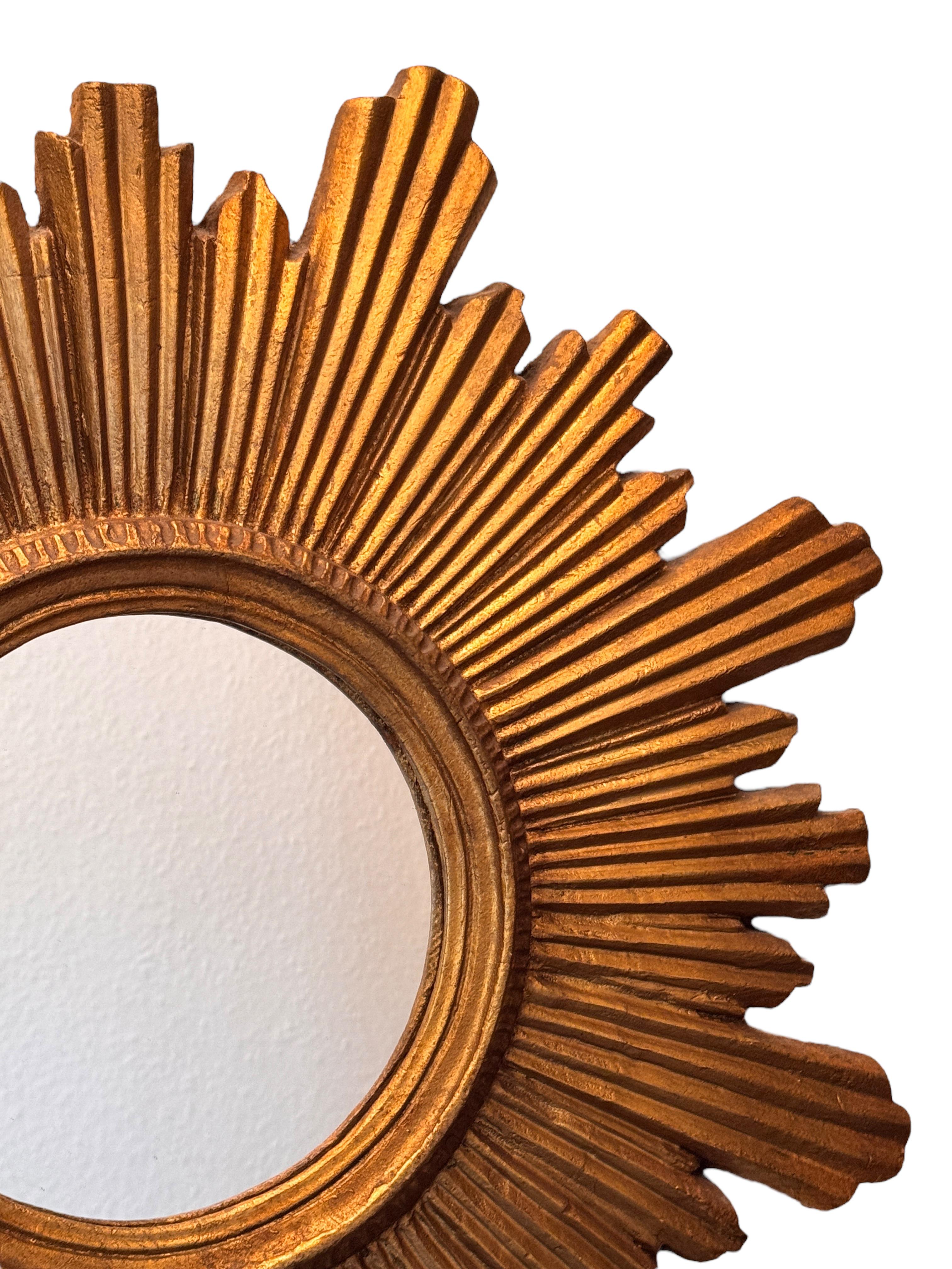 Exceptional Starburst Sunburst Gilded Wood Mirror, Germany circa 1950s For Sale 1