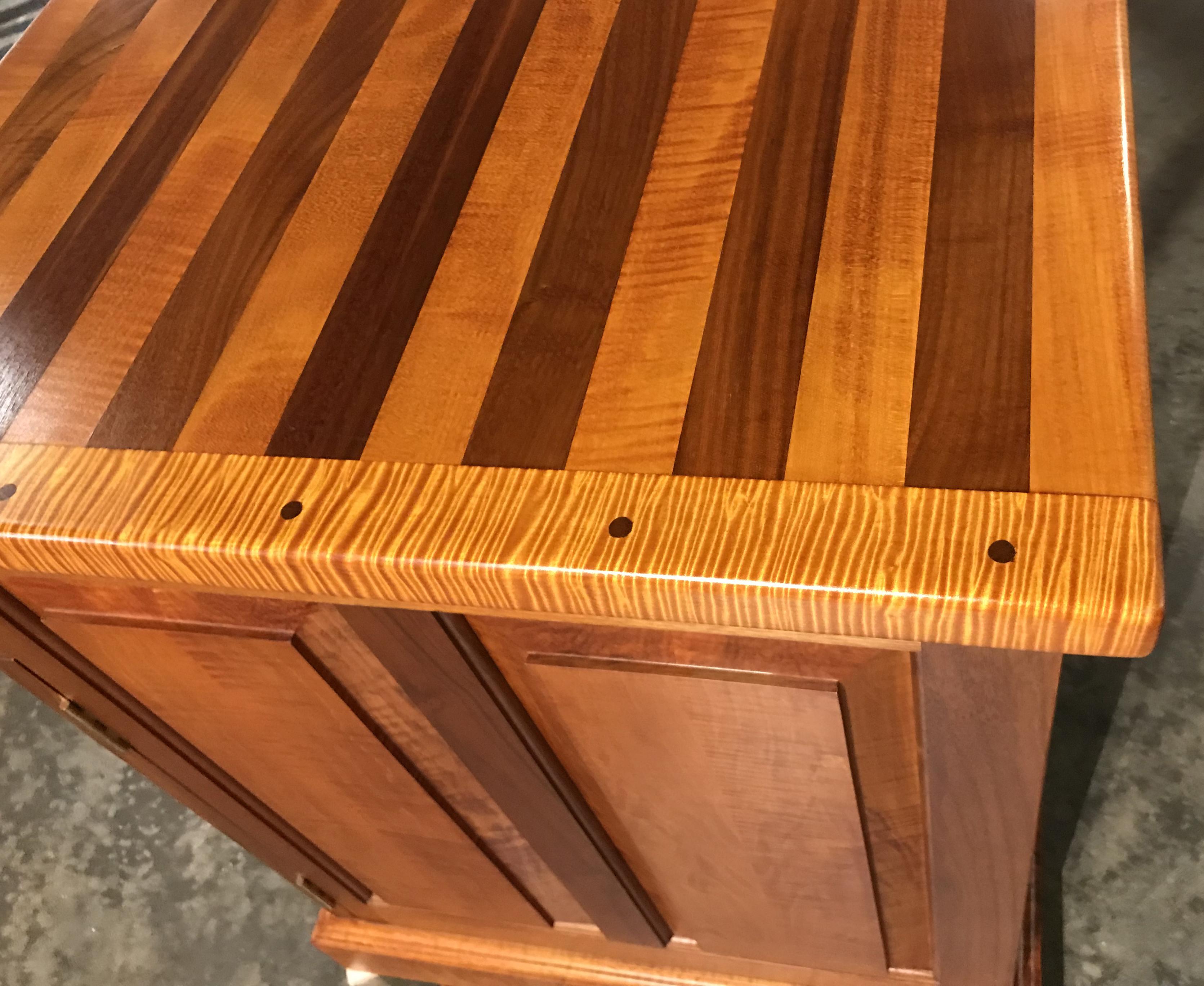 Exceptional Stephen Huneck Custom Tiger Maple and Walnut Desk with Dog Motif 3