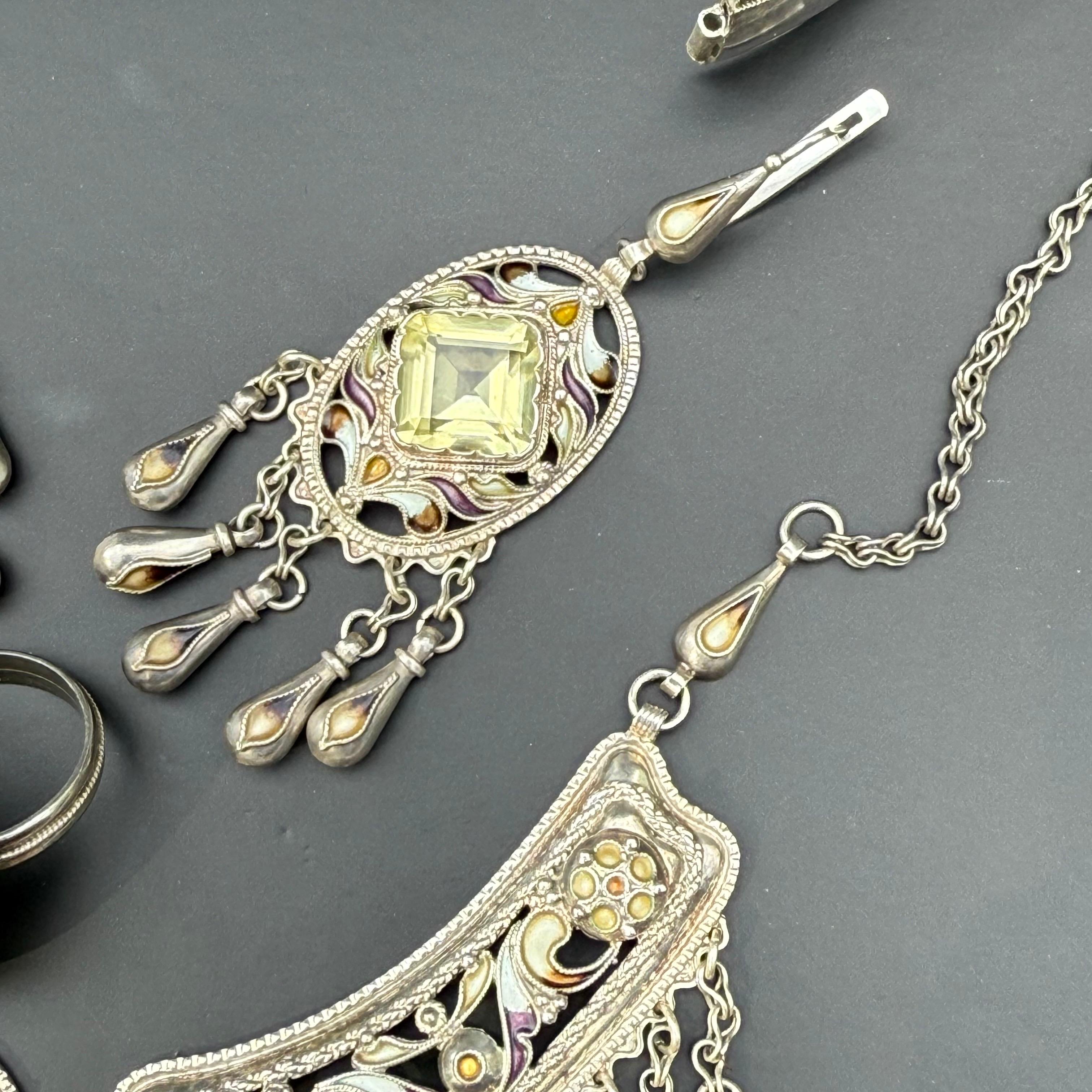 Exceptional Sterling Silver Enamel  Necklace, Bracelet earrings & Ring For Sale 6