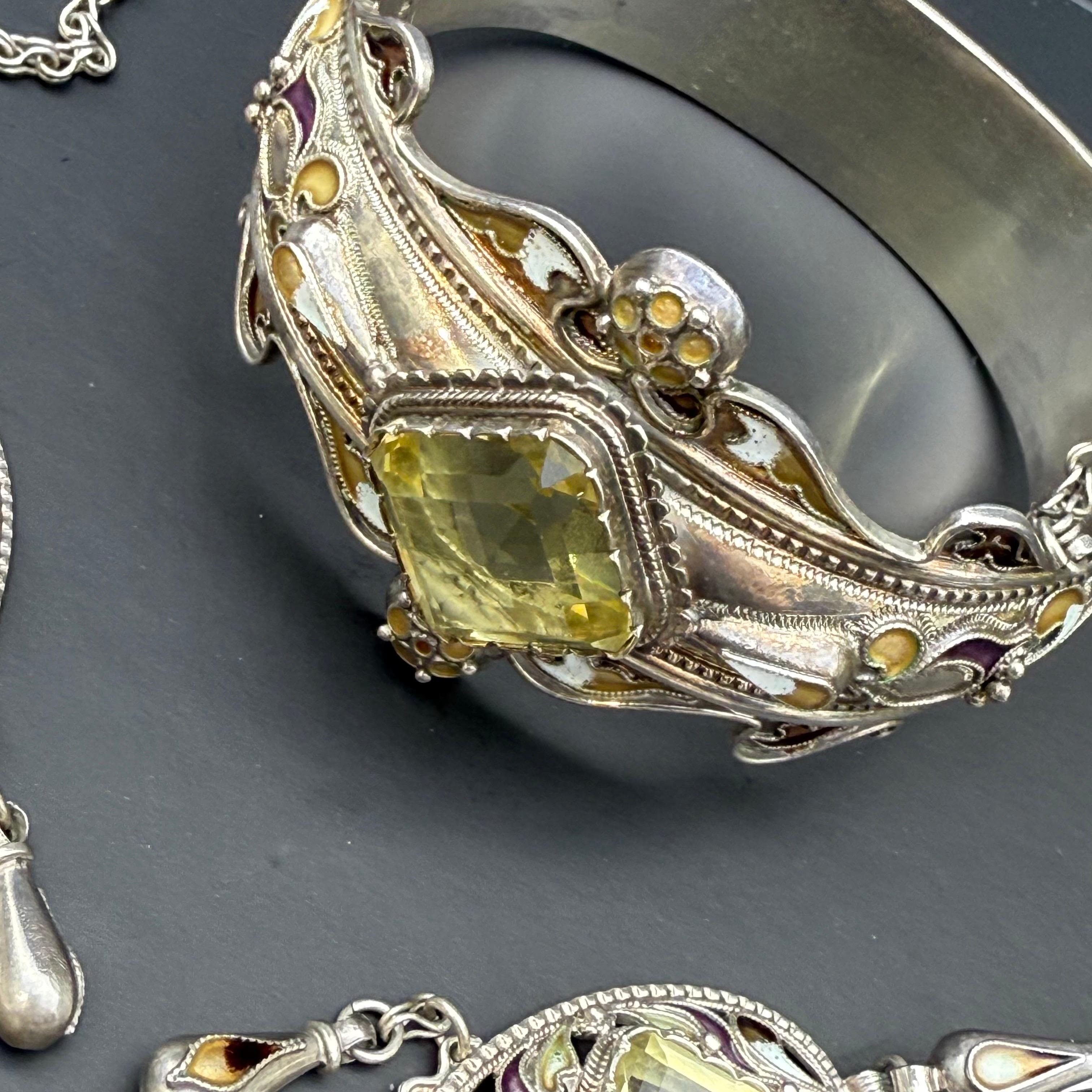 Exceptional Sterling Silver Enamel  Necklace, Bracelet earrings & Ring For Sale 4