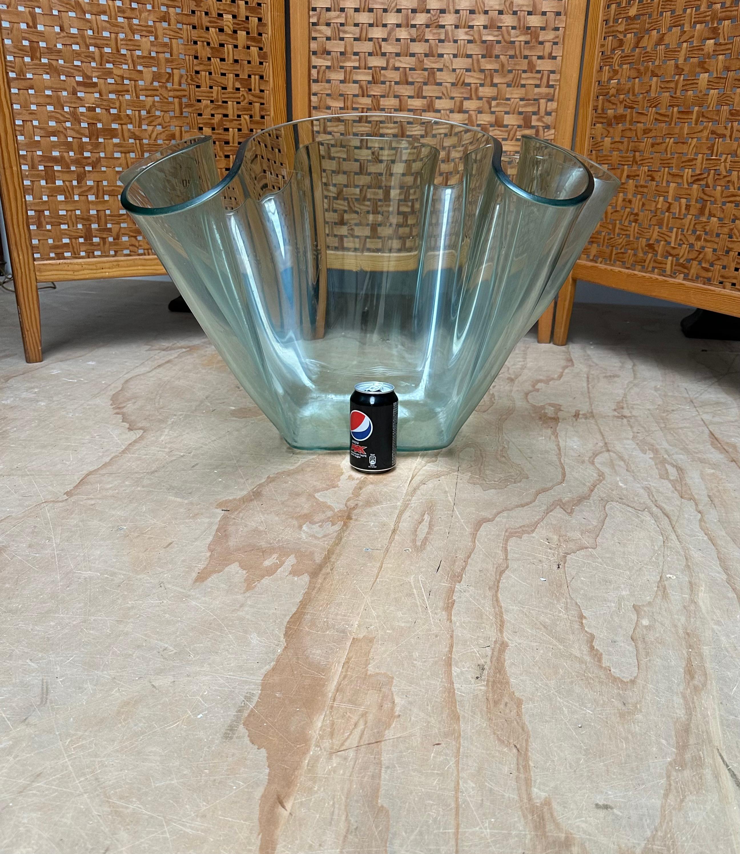 Exceptional Strong & Thick Curved Design Murano, Glass Art Floor Jardiniere Vase In Good Condition For Sale In Lisse, NL