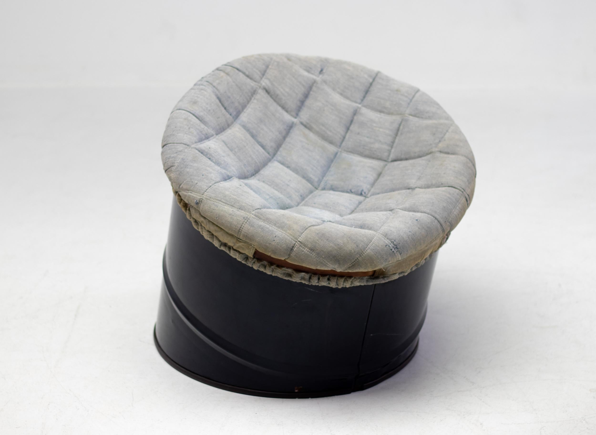 Mid-Century Modern Exceptional Studio Simon Nidone Chair by Giulietto Cacciari For Sale