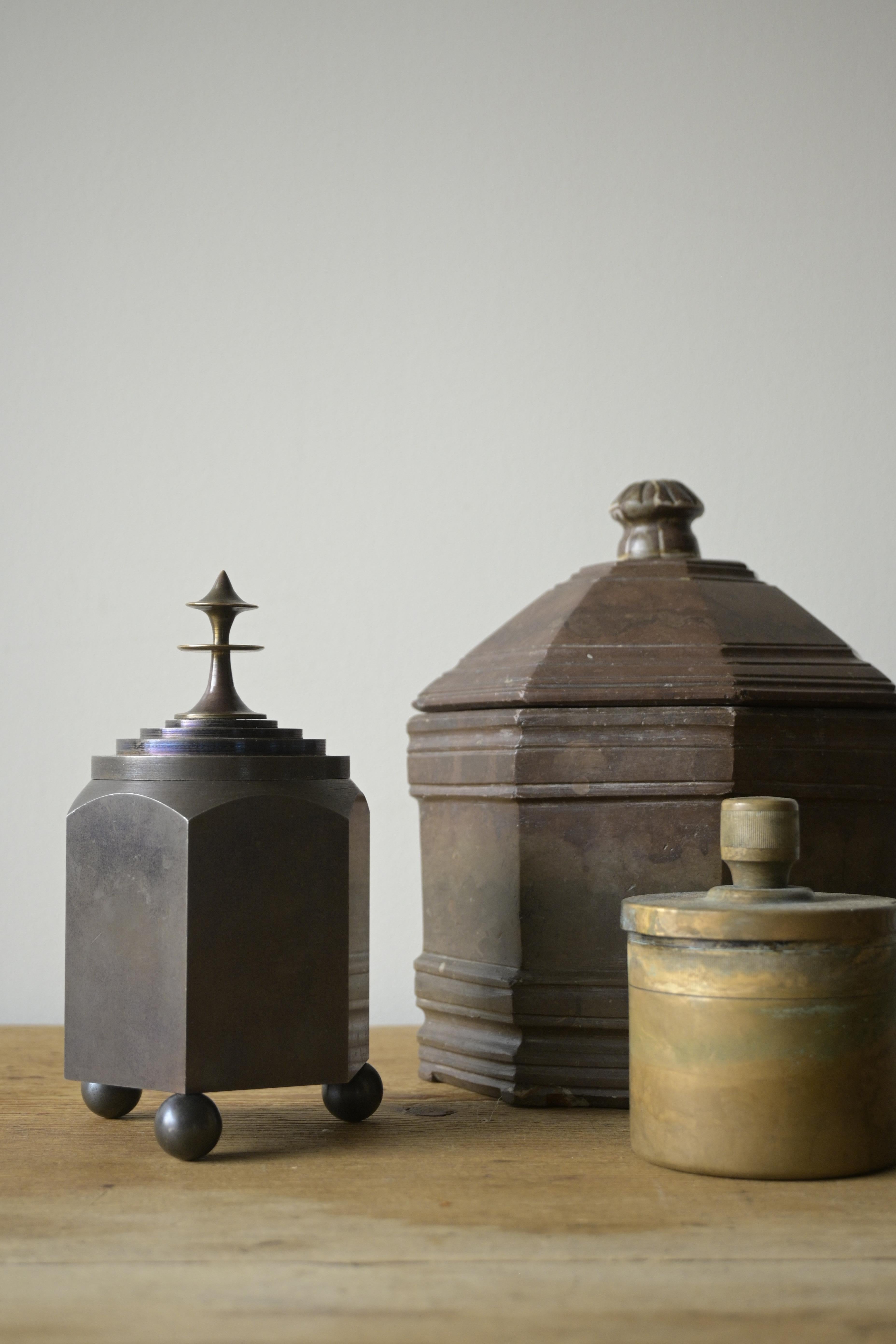 Exceptionnelle boîte suédoise en acier bleu, 1920-1930 en vente 7