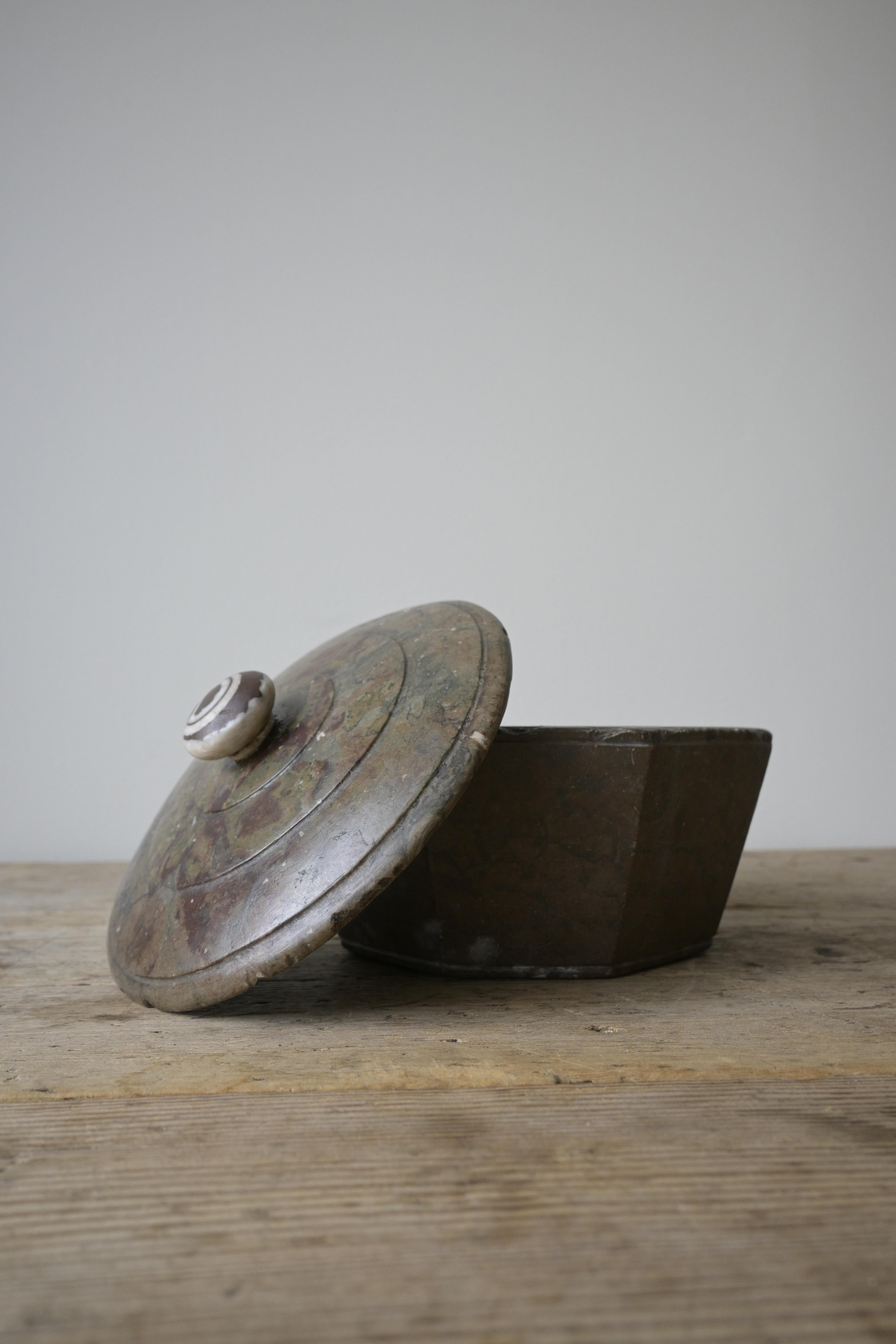Exceptional Swedish Butter Box ca 1700-1830 5