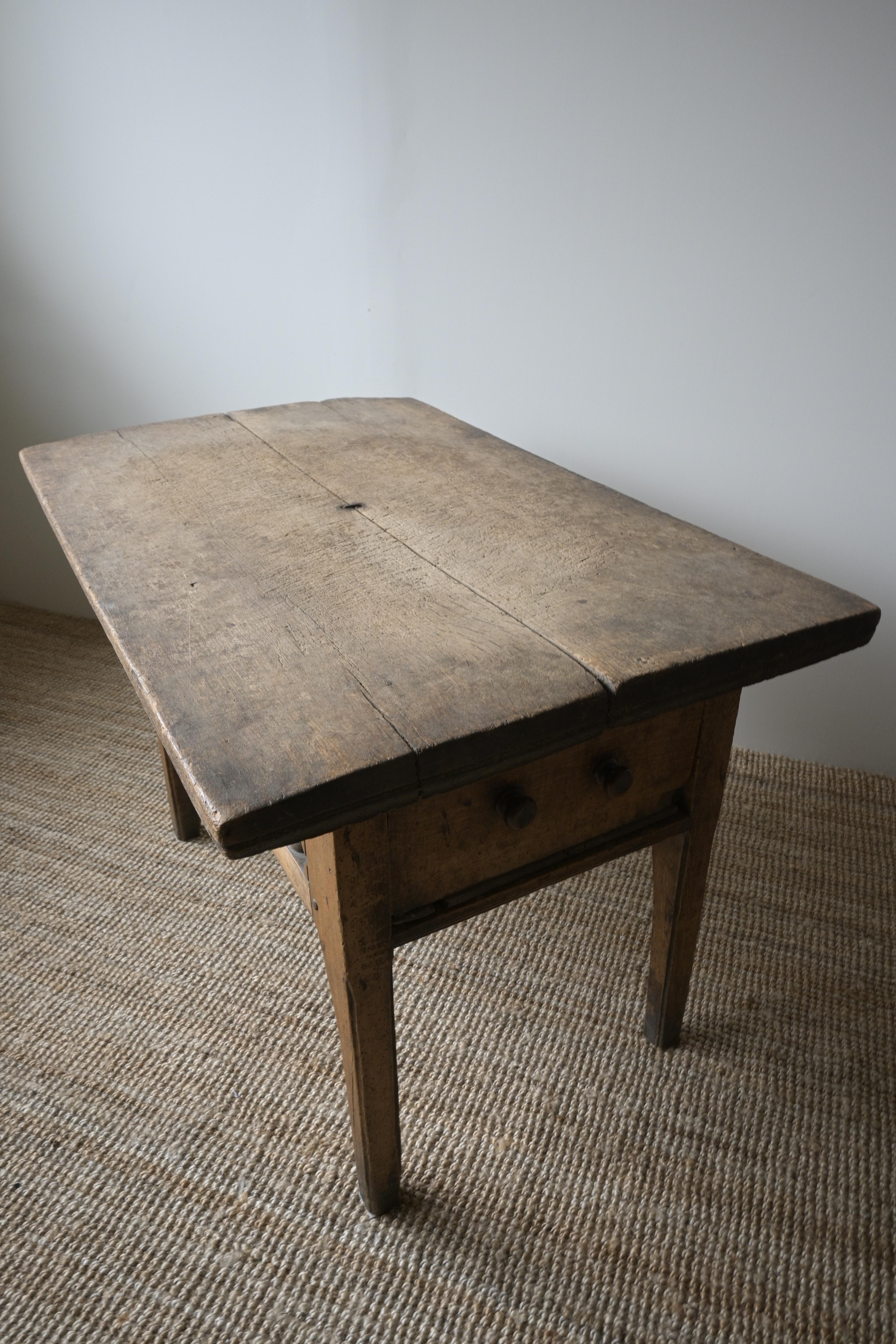 Exceptional Swedish Console Table ca 1750 For Sale 5