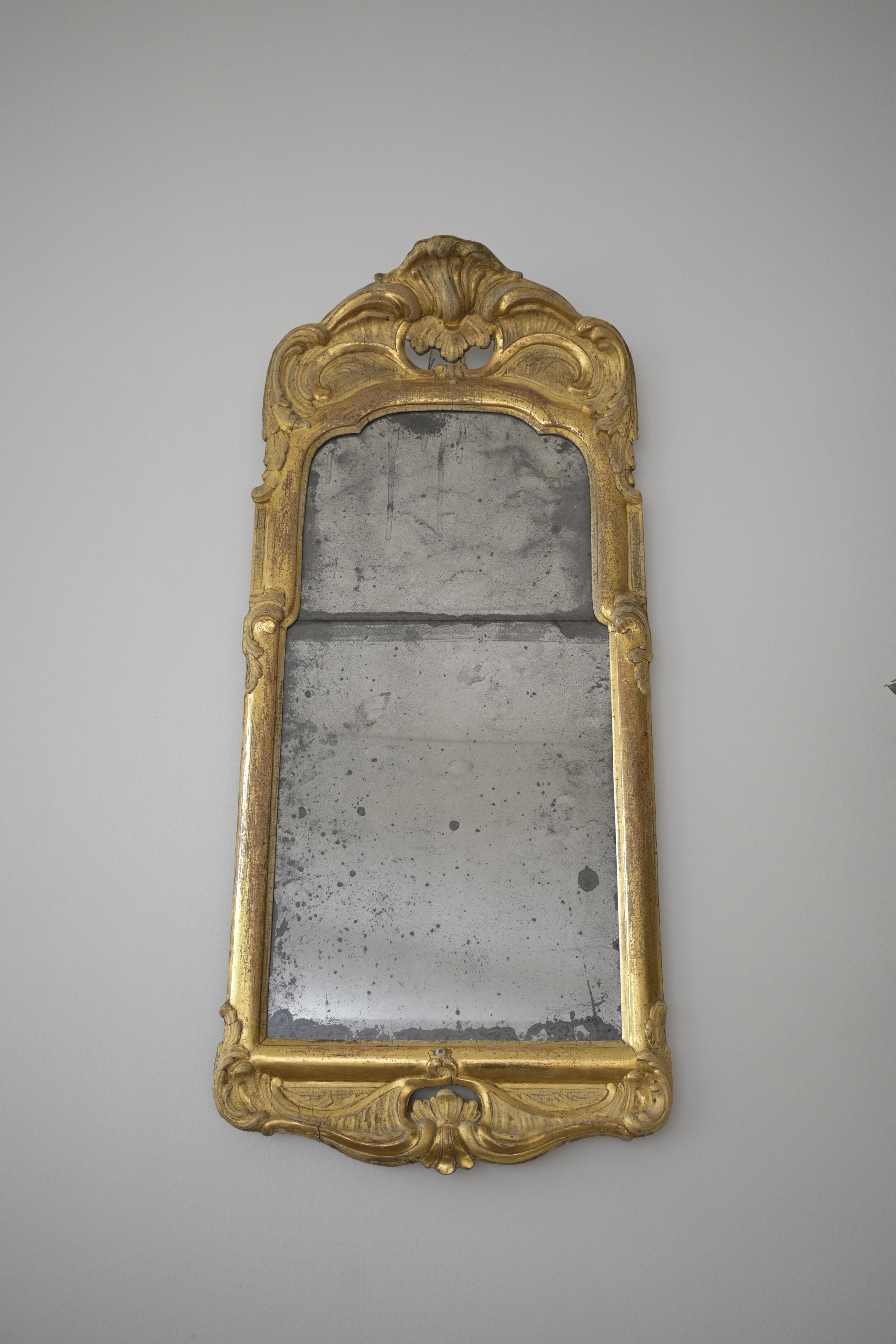 Exceptional Swedish Stockholm-produced Rococo Mirror circa 1760 For Sale 3