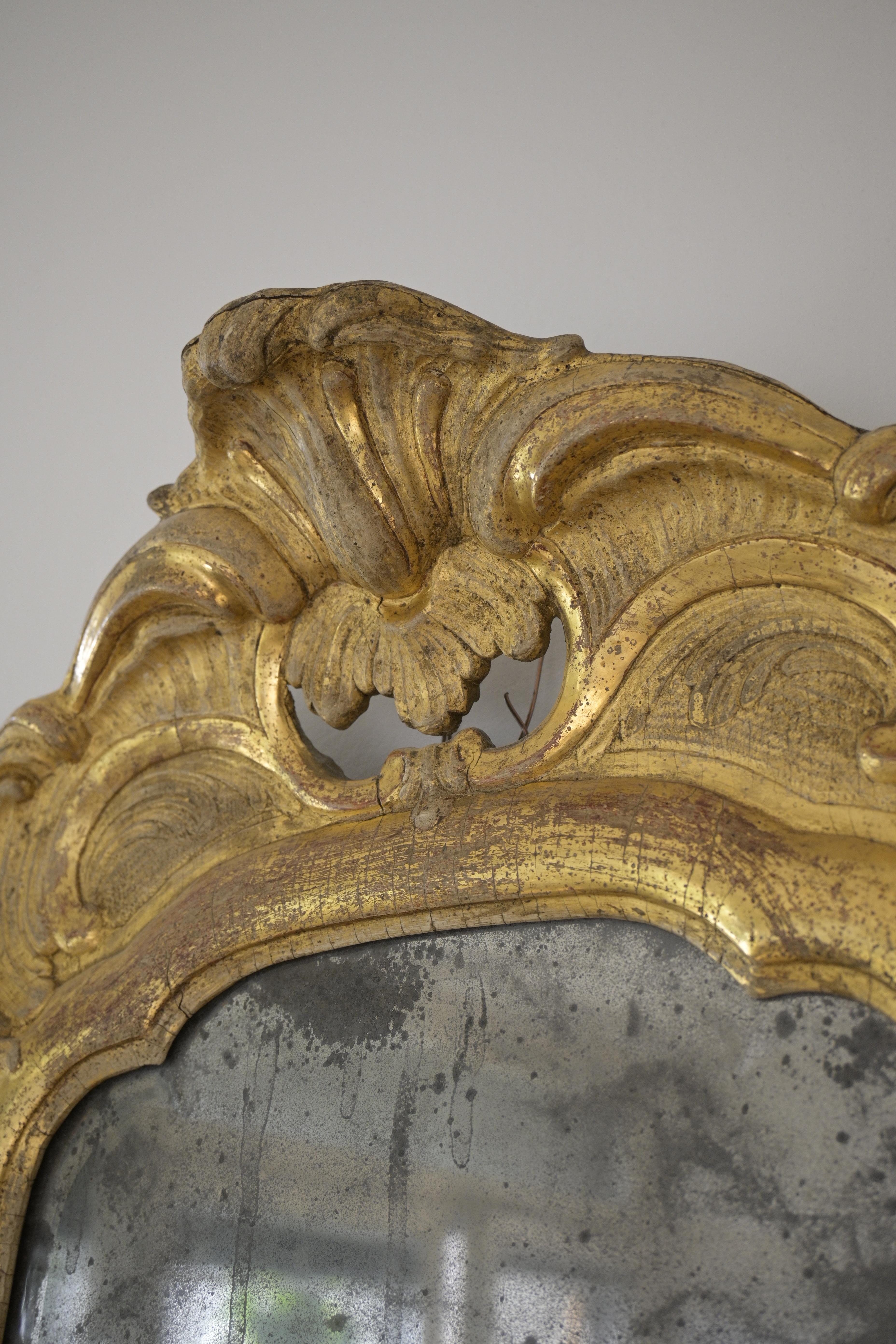 Exceptional Swedish Stockholm-produced Rococo Mirror circa 1760 For Sale 4