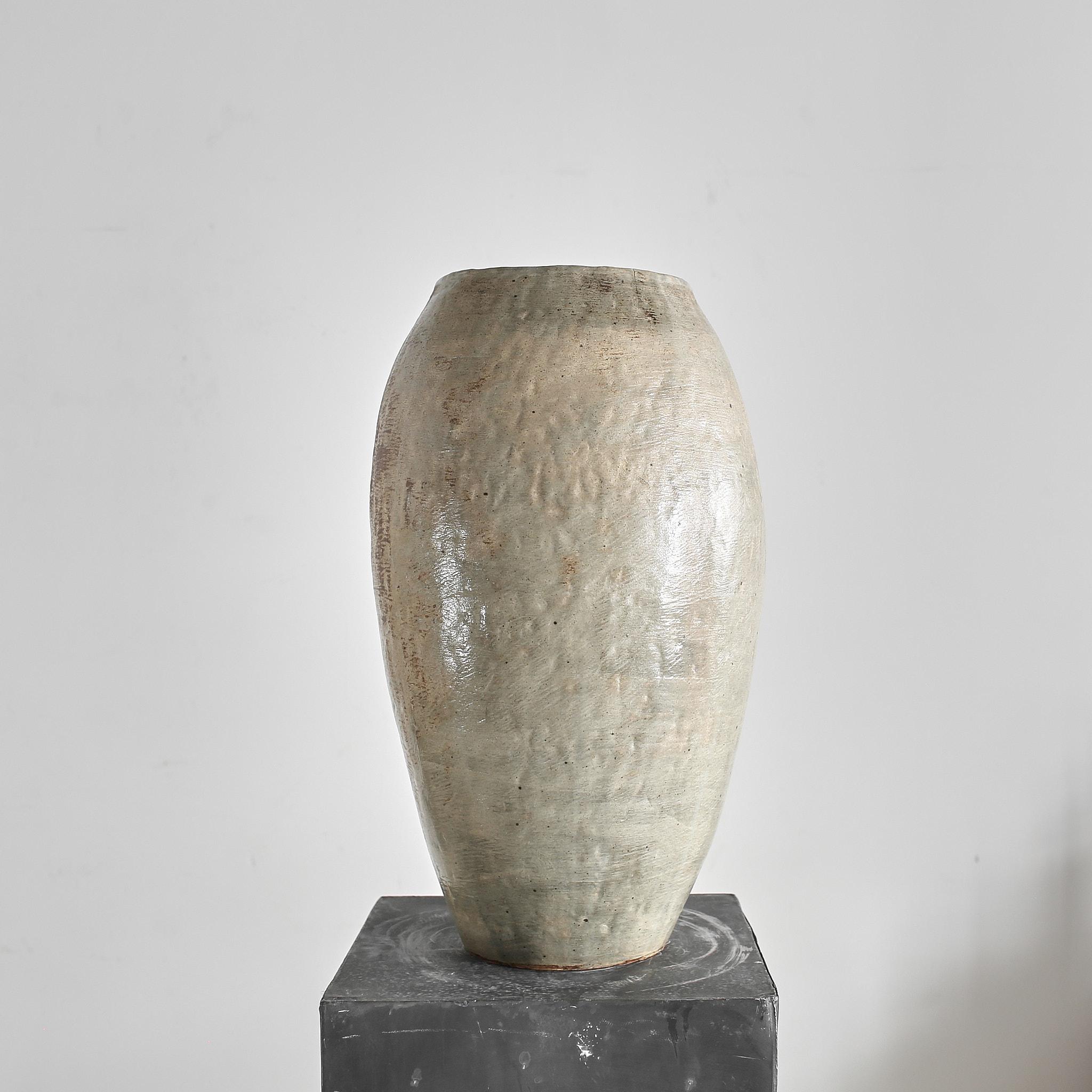 Exceptionnel grand vase/plat de studio japonais des années 50 cuit à la main en vente 2