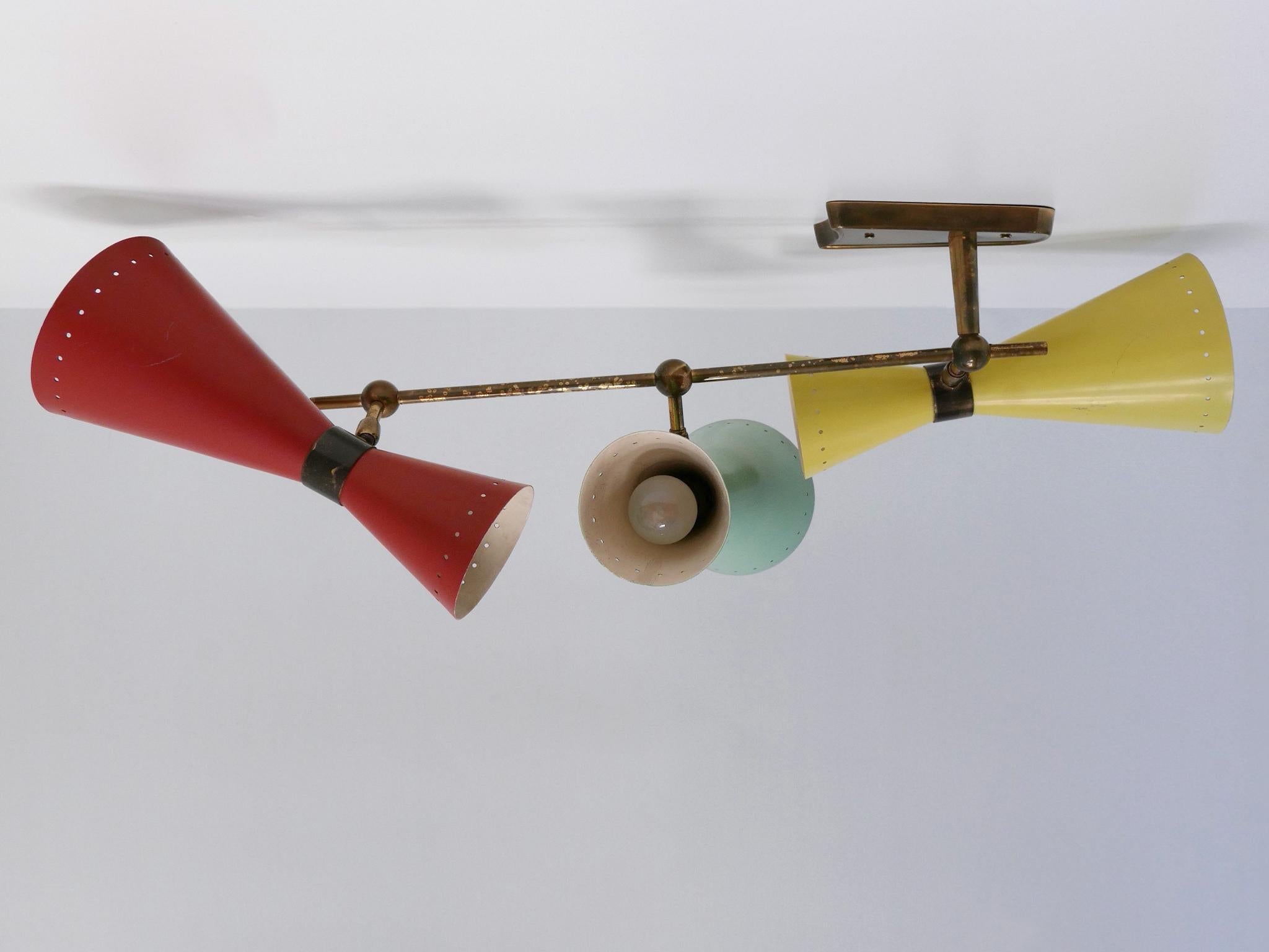 Außergewöhnliche dreiarmige Diabolo-Konsole oder Deckenleuchte von BAG Turgi 1950er Jahre (Messing) im Angebot