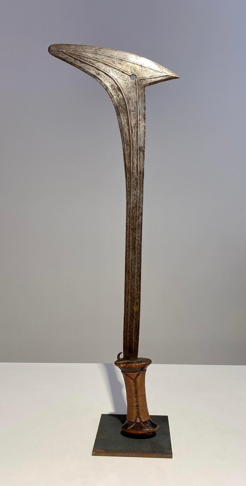 Exceptional Throwing Knife Gbaya tribe Njem Tribe Ca1880 Central Africa Congo For Sale 5