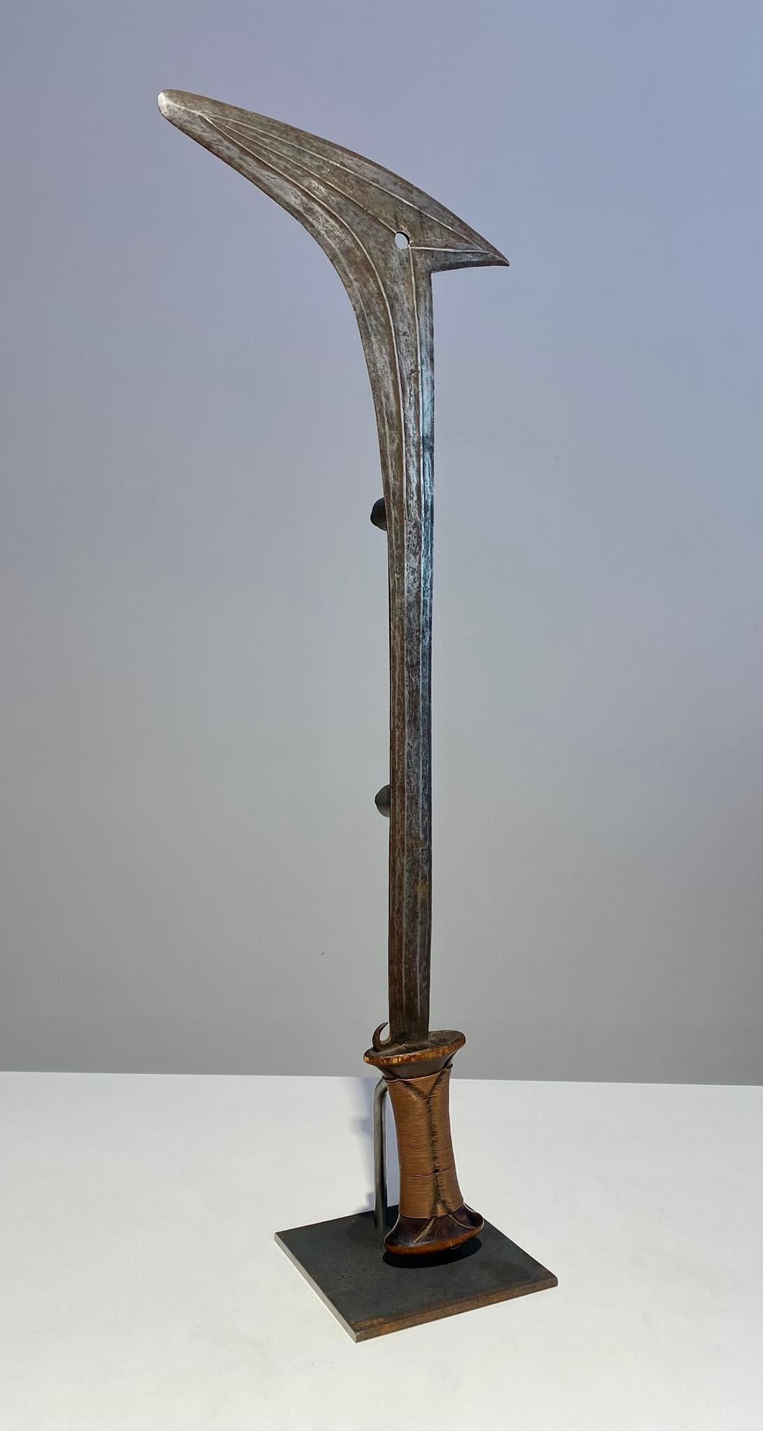 Exceptional Throwing Knife Gbaya tribe Njem Tribe Ca1880 Central Africa Congo For Sale 2