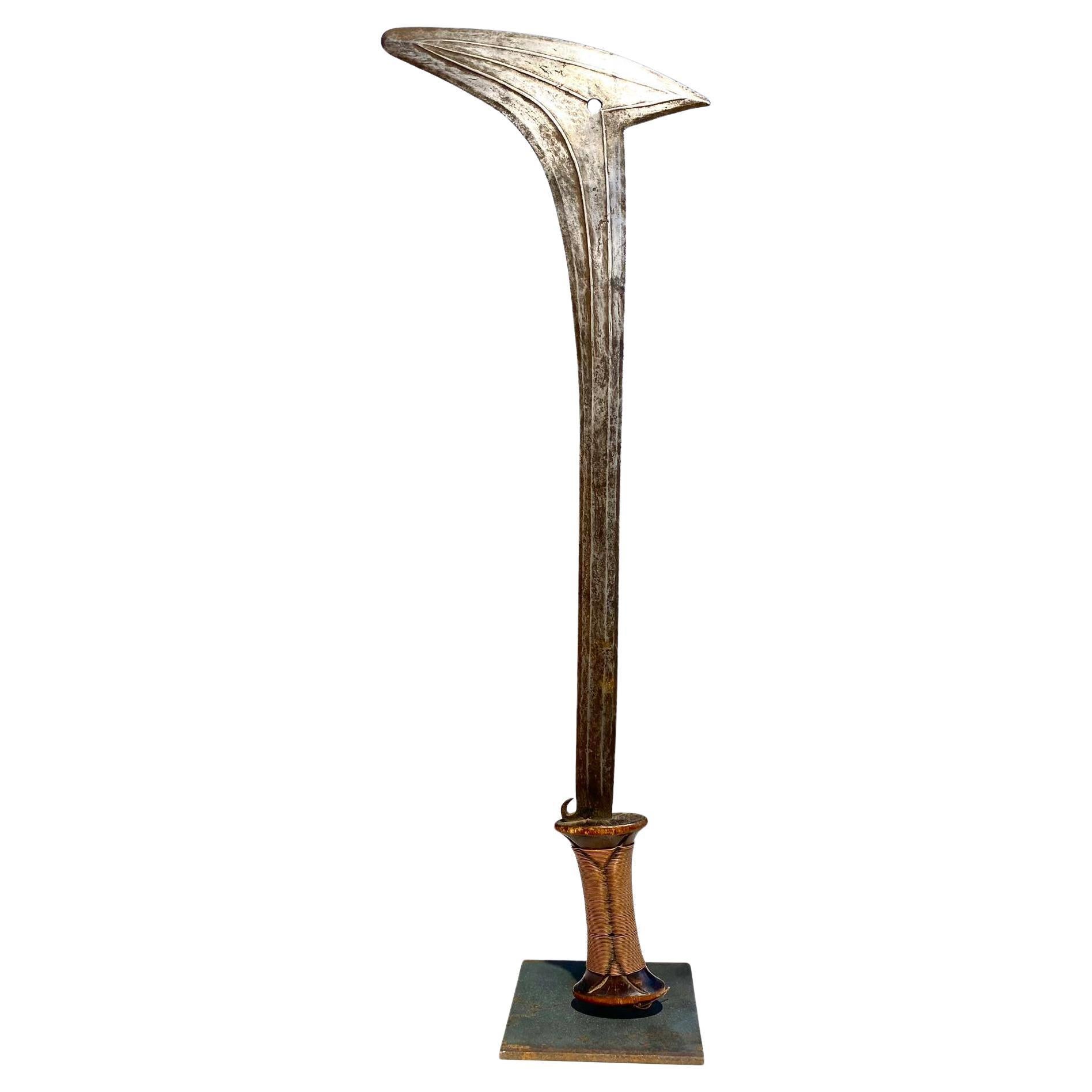 Exceptional Throwing Knife Gbaya tribe Njem Tribe Ca1880 Central Africa Congo For Sale