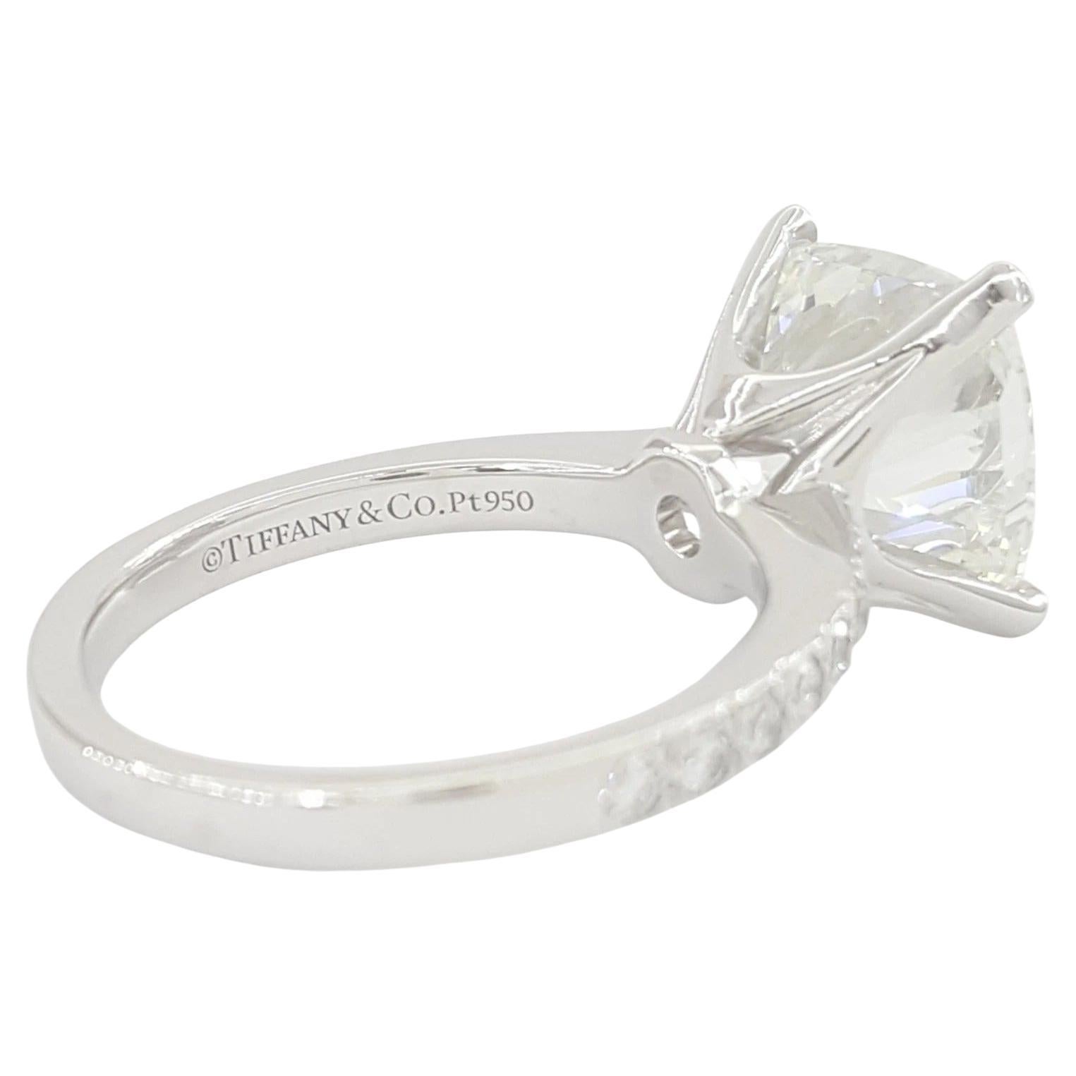 Contemporain Exceptionnel Tiffany & Co. Bague Novo en platine 3,18 ct de diamant taillé en coussin en vente
