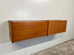 Exceptionnelle crédence rétro en teck à façade libre de 1960  bureau à domicile
