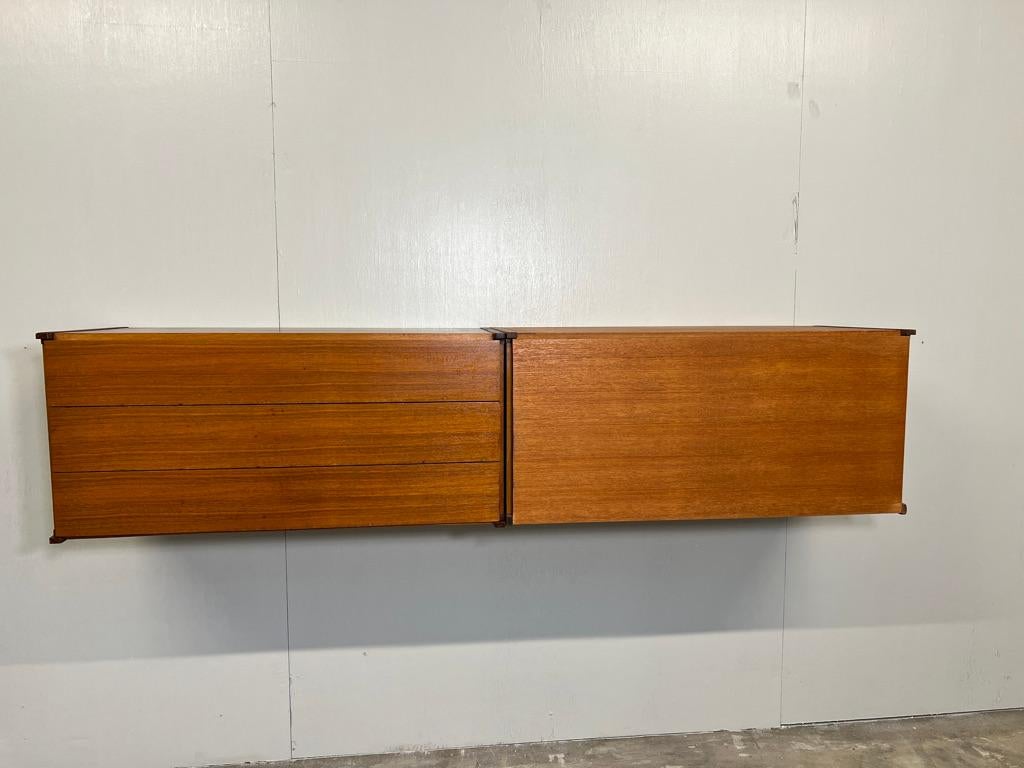 Mid-Century Modern Exceptionnelle crédence rétro en teck à façade libre de 1960  bureau à domicile en vente