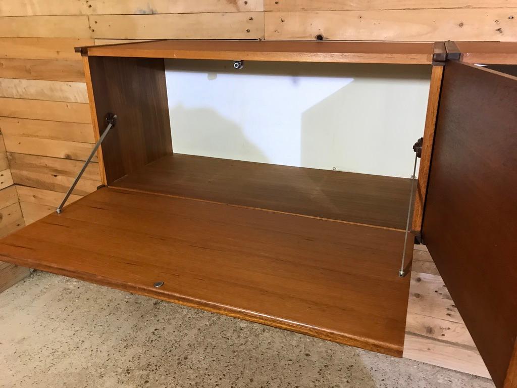 Exceptional Totally Free-Hanging XL Darker Teak 1960 Retro Sideboard / Credenza In Good Condition In Markington, GB