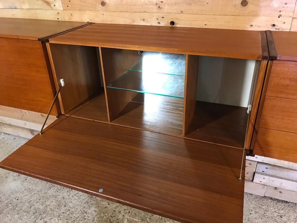 Exceptional Totally Free-Hanging XL Teak 1960 Retro Sideboard / Credenza 7