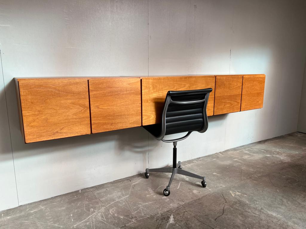 Exceptionnel buffet / crédence rétro en teck XL entièrement libre, de 1960 en vente 6