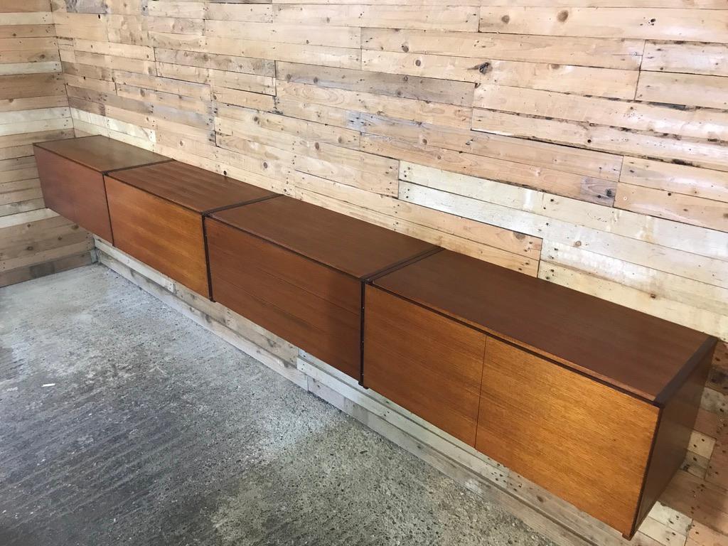Exceptional Totally Free-Hanging XL Teak 1960 Retro Sideboard / Credenza In Good Condition In Markington, GB