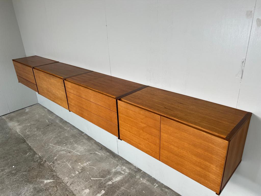 Exceptional Totally Free-Hanging XL Teak 1960 Retro Sideboard / Credenza In Good Condition In Markington, GB