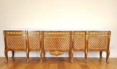 Enfilade exceptionnelle de style transitionnel après Riesener